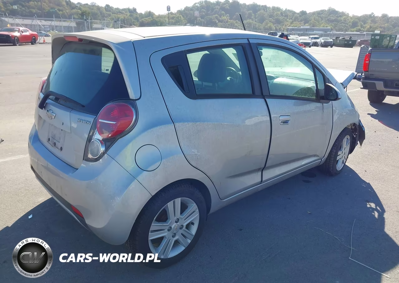2015 Chevrolet Spark Ls Cvt VIN:KL8CB6S9XFC754156 - 4