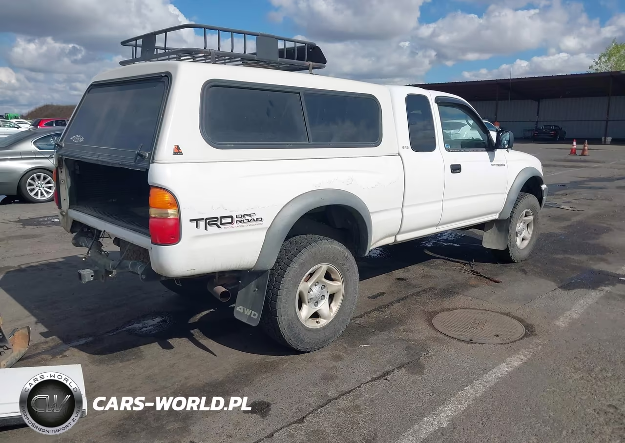 2002 Toyota Tacoma Base V6 (A4) VIN:5TEWN72N82Z118359 - 4