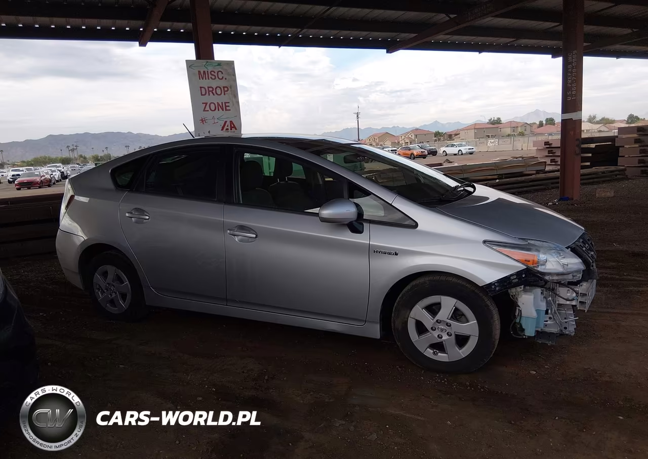2011 Toyota Prius Three VIN:JTDKN3DU9B5325812 - 13