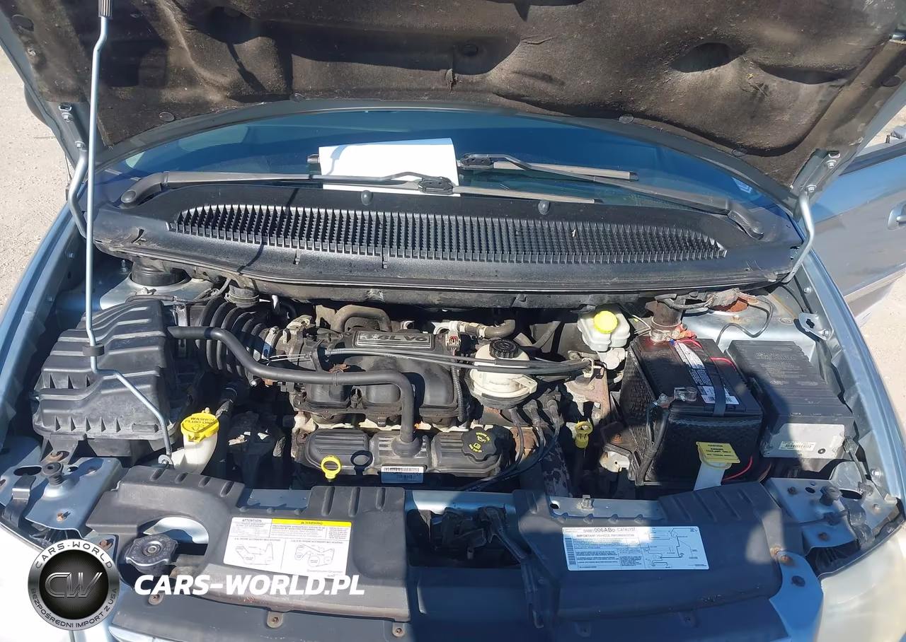 2005 Chrysler Town & Country Touring VIN:2C4GP54L05R185157 - 10