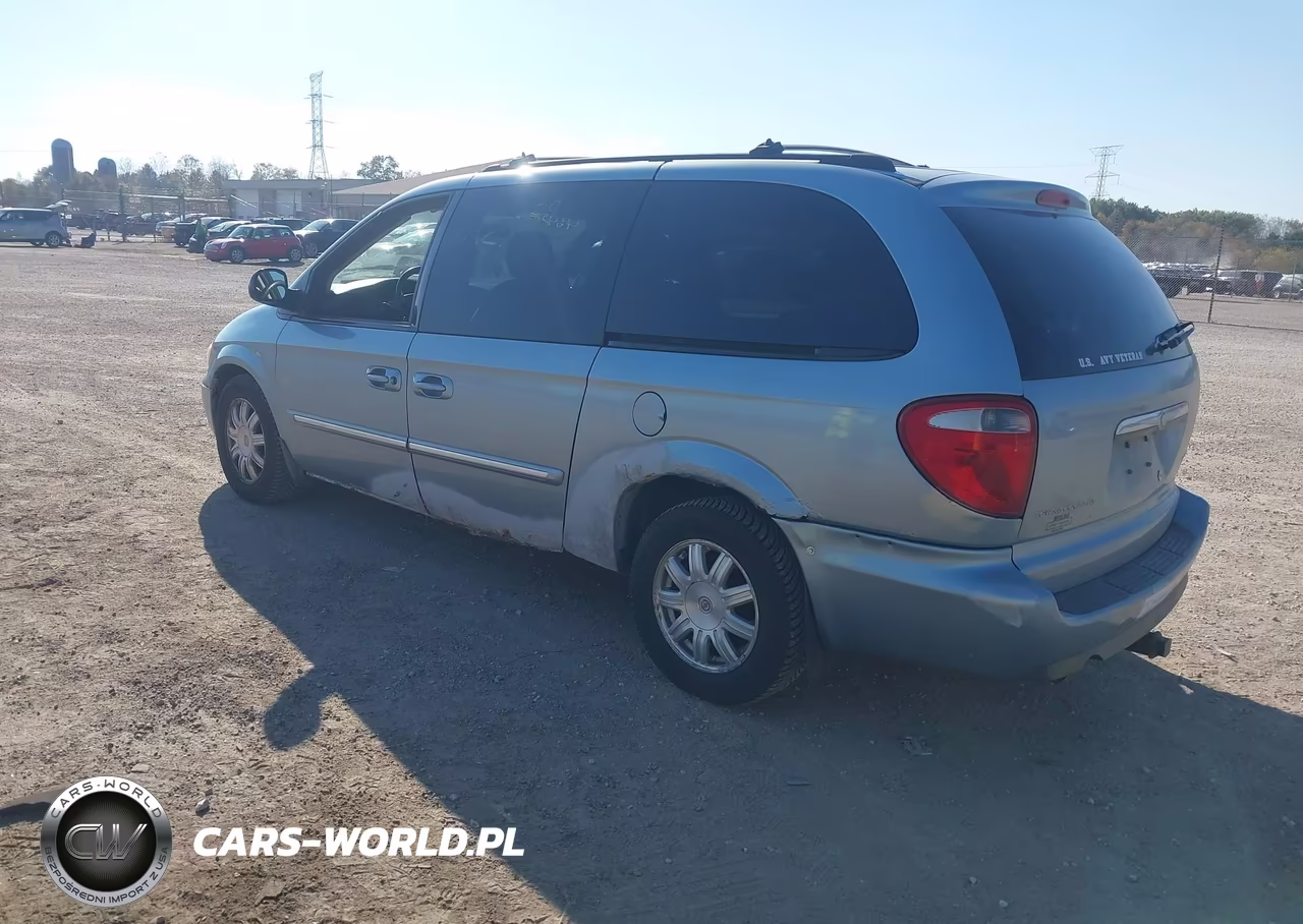 2005 Chrysler Town & Country Touring VIN:2C4GP54L05R185157 - 3