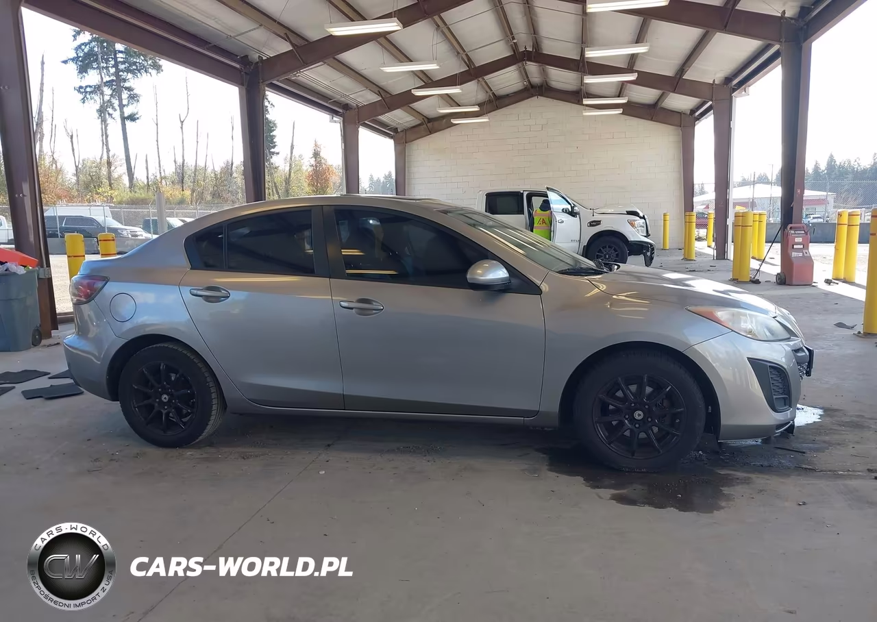 2011 Mazda Mazda3 I Touring VIN:JM1BL1VG4B1431014 - 13