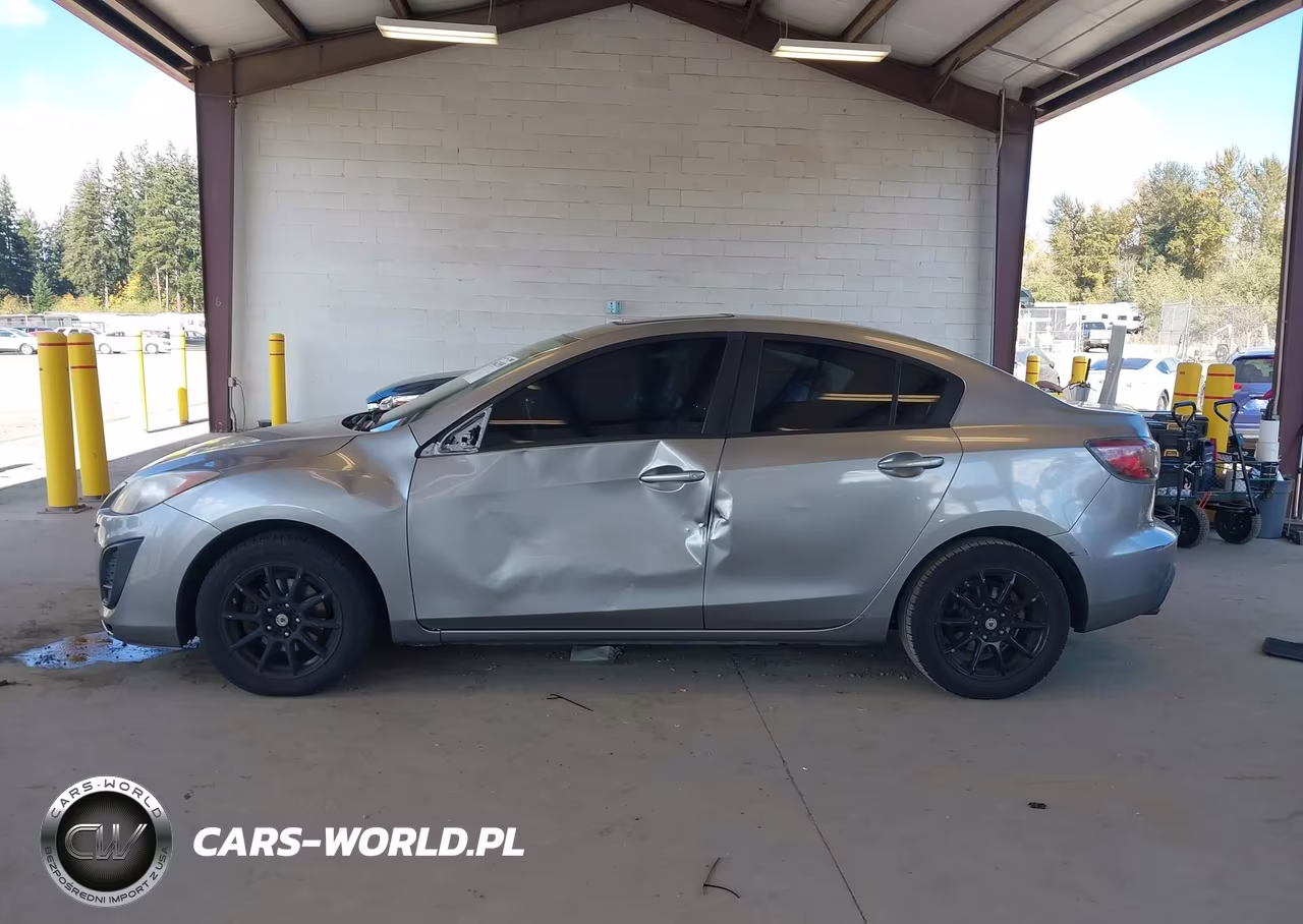 2011 Mazda Mazda3 I Touring VIN:JM1BL1VG4B1431014 - 14