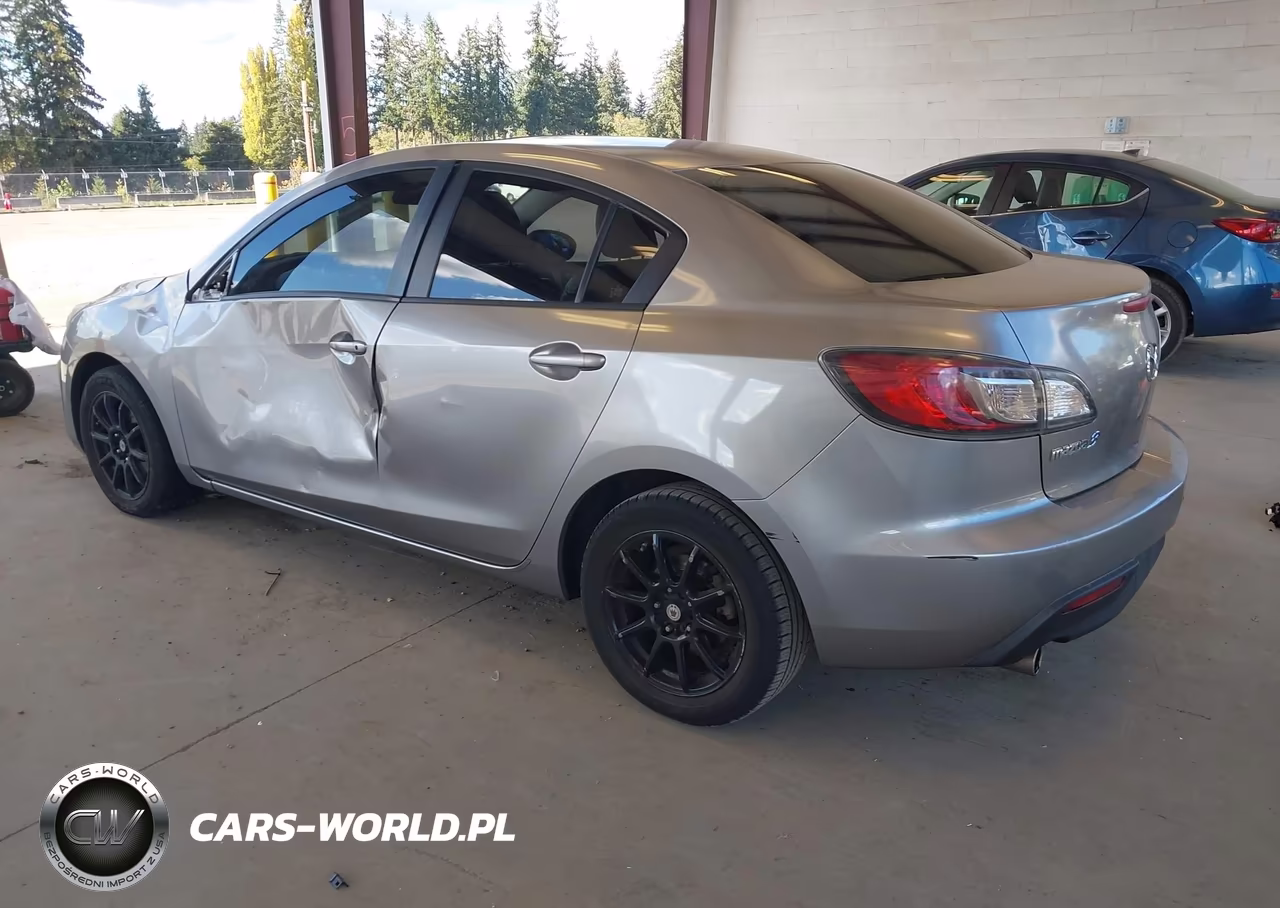 2011 Mazda Mazda3 I Touring VIN:JM1BL1VG4B1431014 - 3