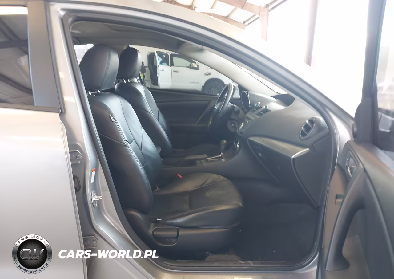 2011 Mazda Mazda3 I Touring VIN:JM1BL1VG4B1431014 - 5