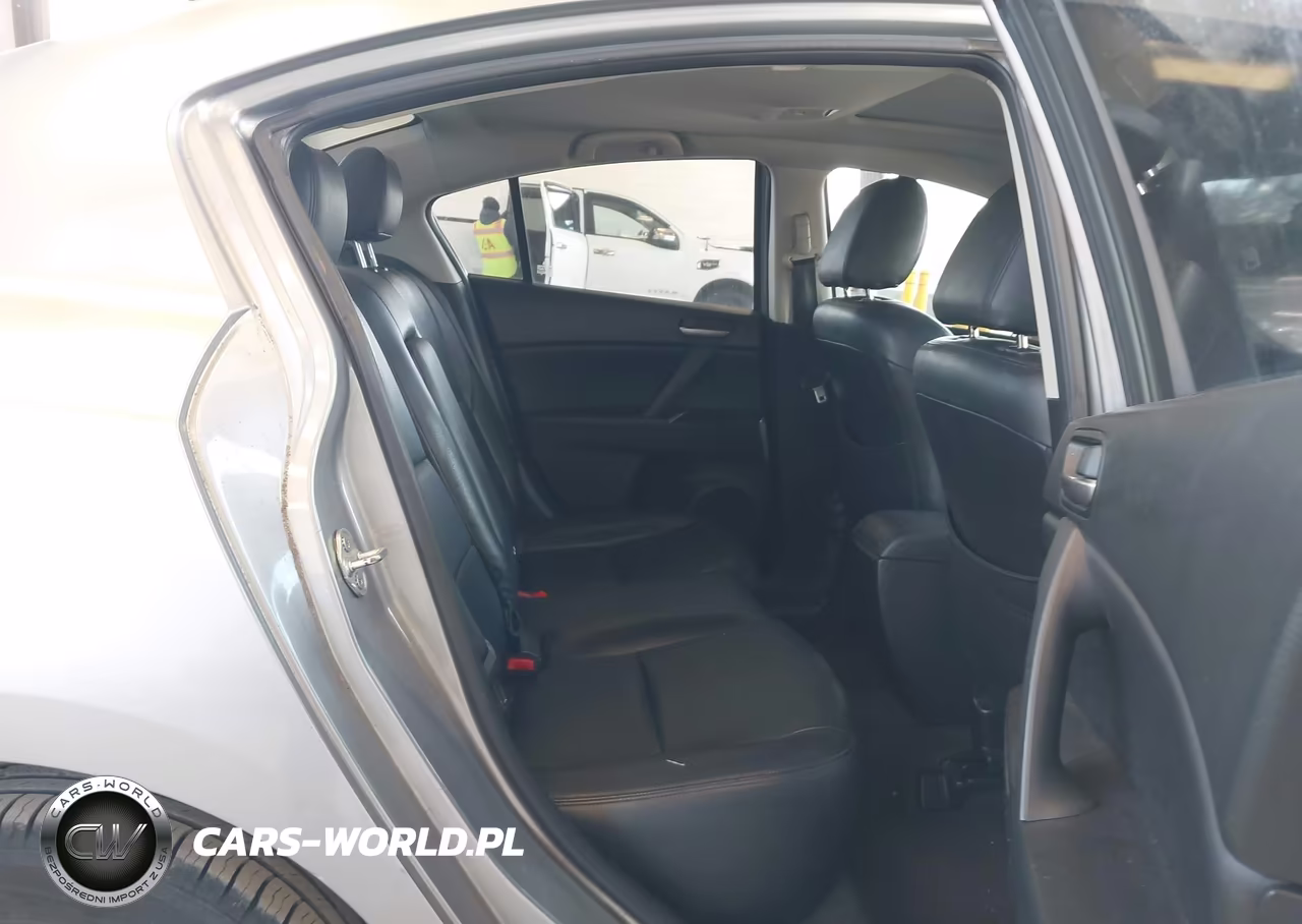 2011 Mazda Mazda3 I Touring VIN:JM1BL1VG4B1431014 - 8