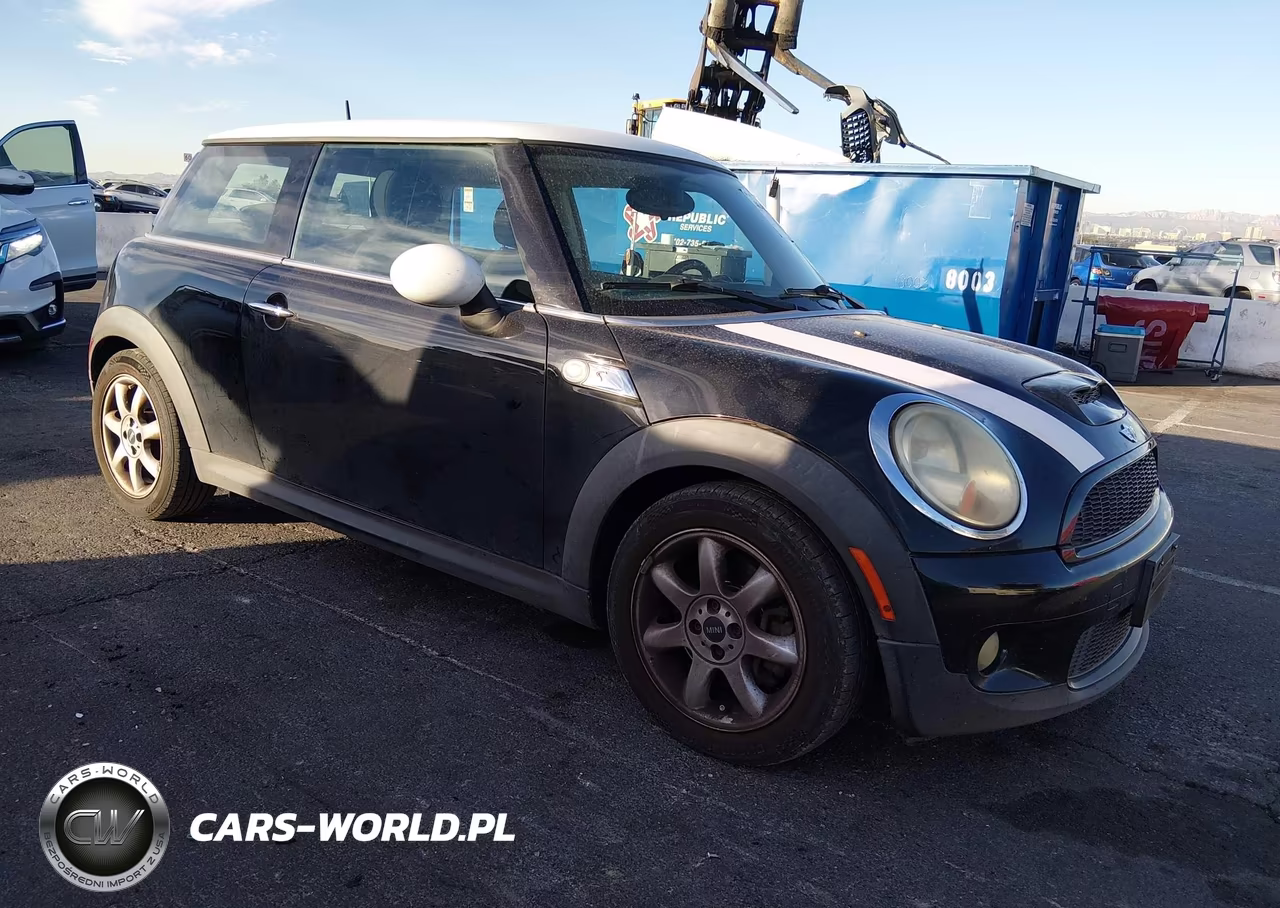 2010 Mini Cooper S VIN:WMWMF7C52ATZ74284 - 1