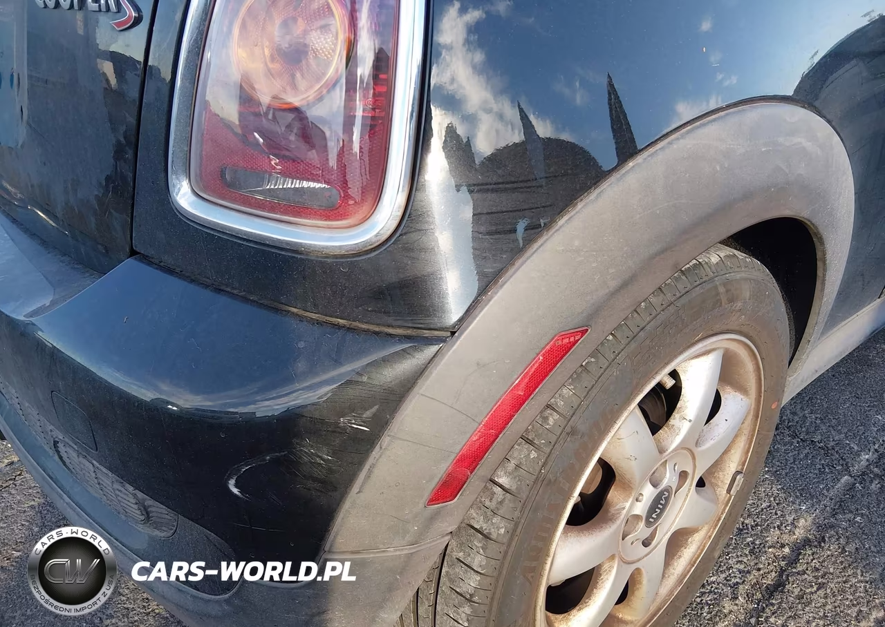 2010 Mini Cooper S VIN:WMWMF7C52ATZ74284 - 12