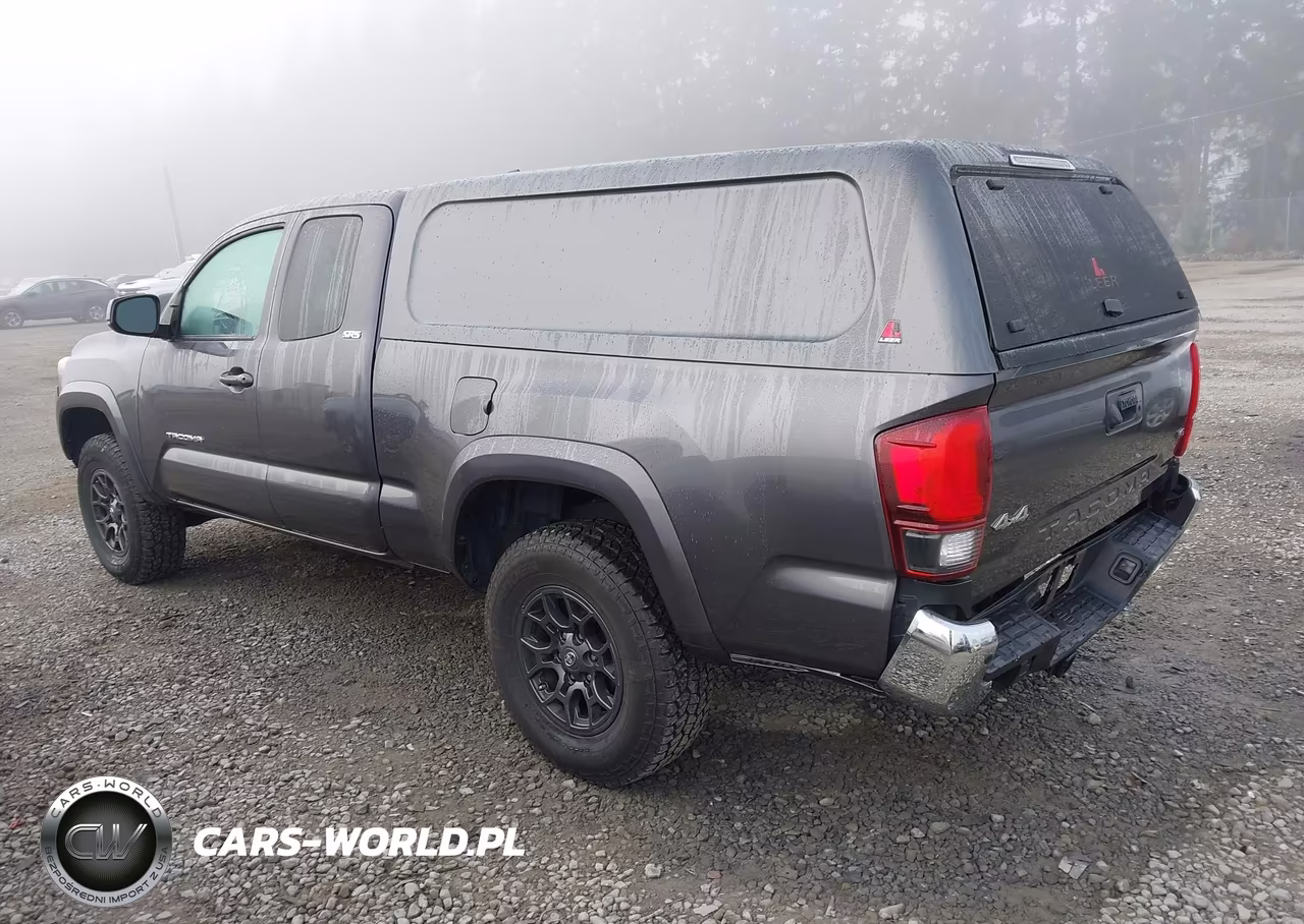 2018 Toyota Tacoma Sr5 V6 VIN:5TFSZ5AN1JX154005 - 3