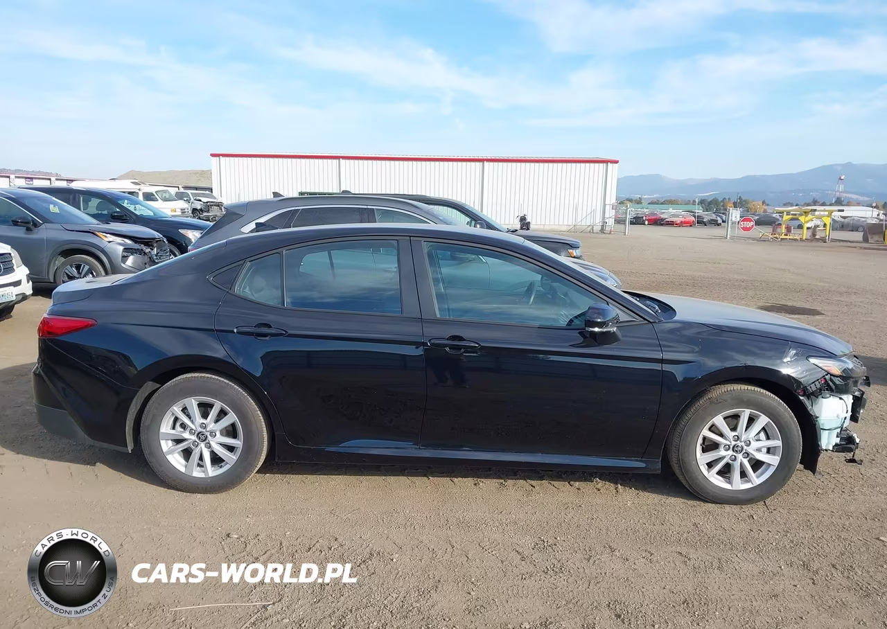 2026 Toyota Camry Le VIN:4T1DAACK6TU767460 - 14