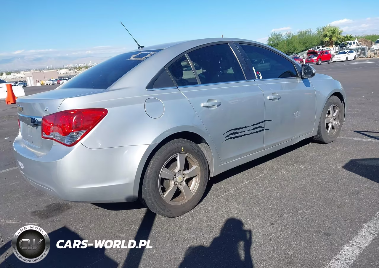 2011 Chevrolet Cruze Lt VIN:1G1PE5S96B7243002 - 4