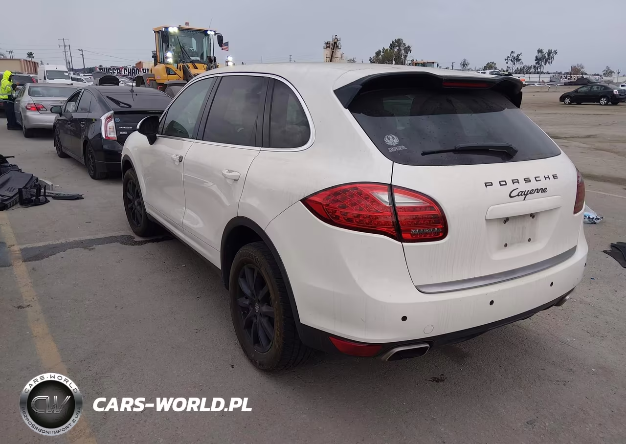 2011 Porsche Cayenne VIN:WP1AA2A21BLA09612 - 3