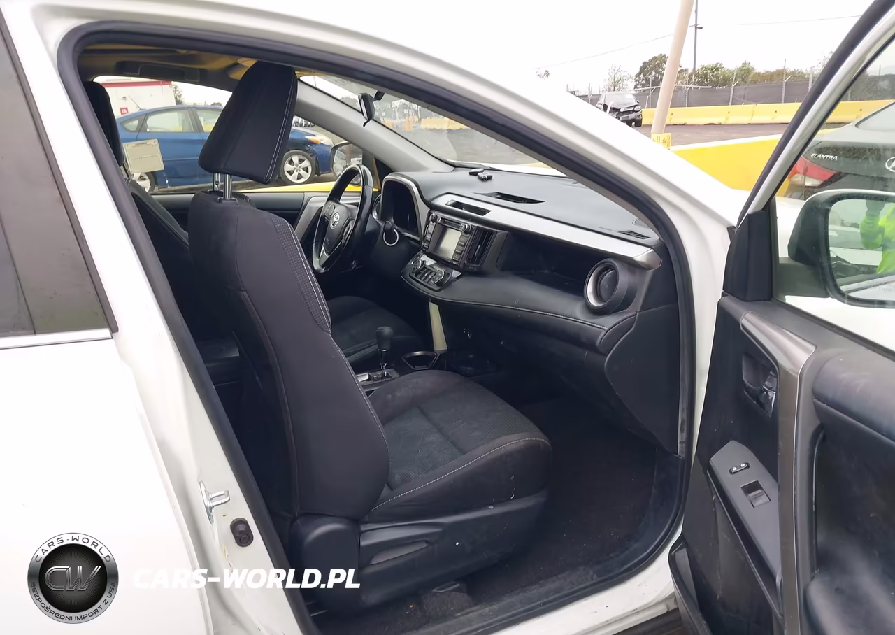 2018 Toyota Rav4 Xle VIN:JTMWFREV8JJ211119 - 5