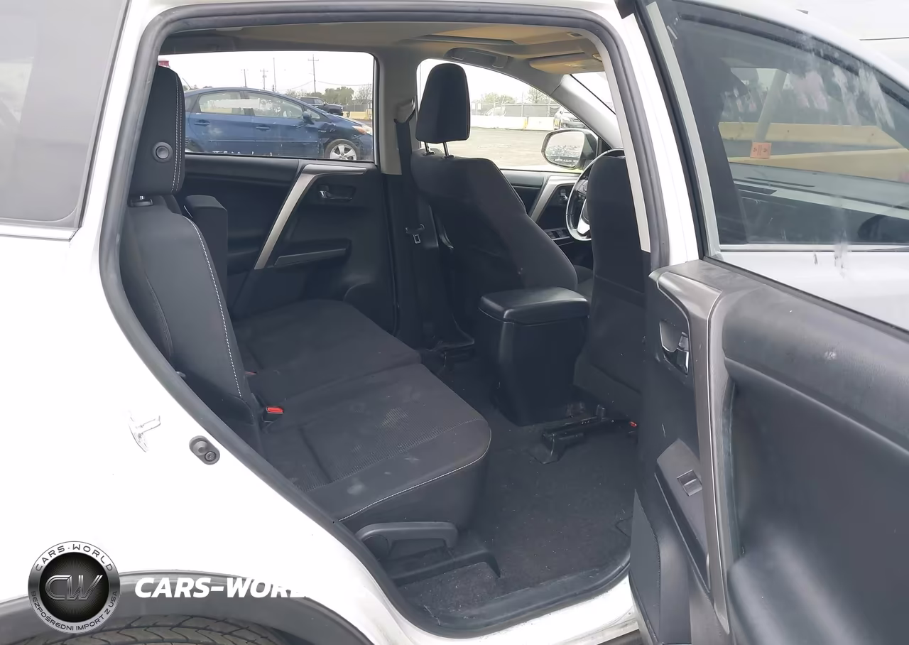 2018 Toyota Rav4 Xle VIN:JTMWFREV8JJ211119 - 8