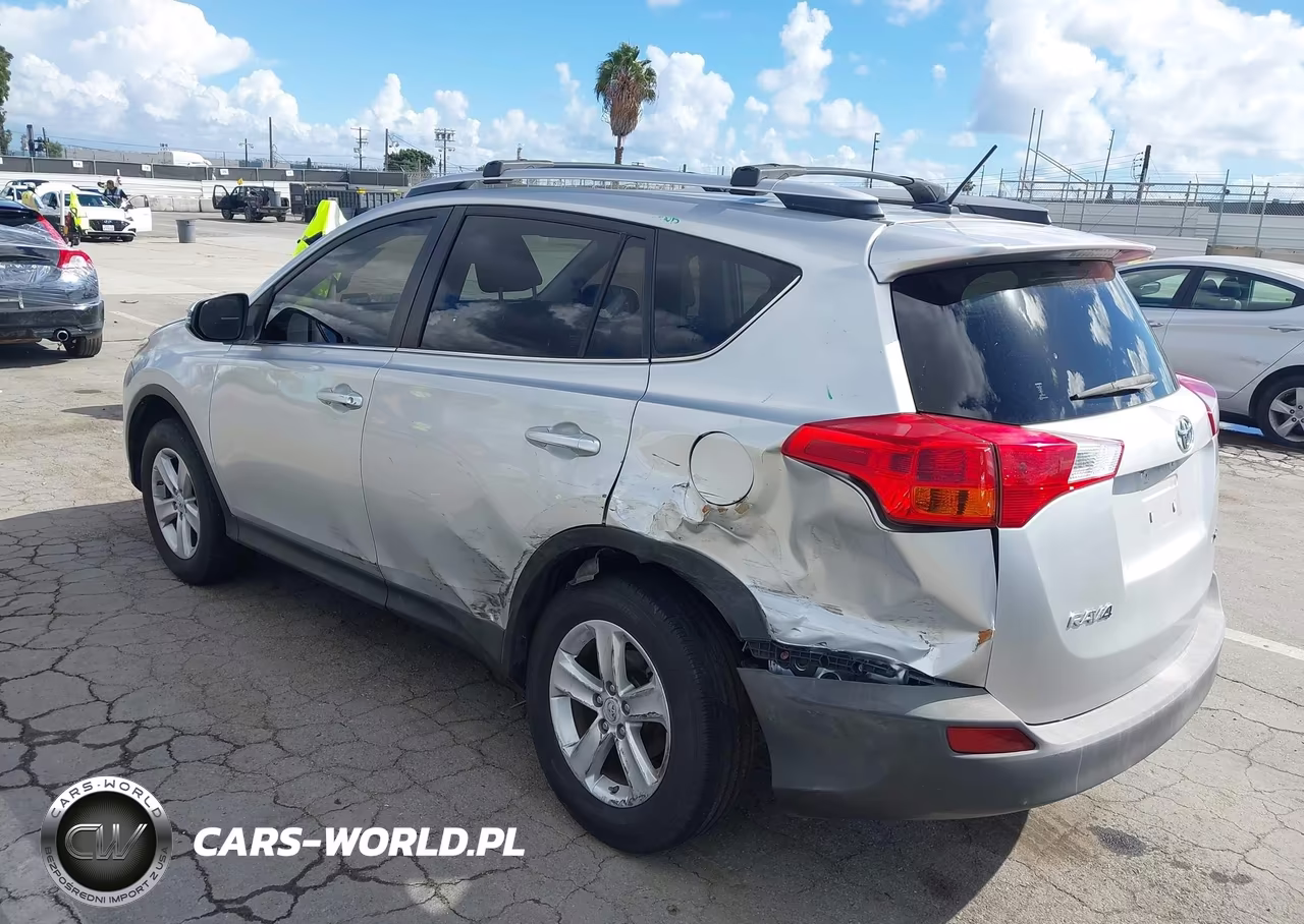 2014 Toyota Rav4 Xle VIN:JTMWFREVXEJ016094 - 3