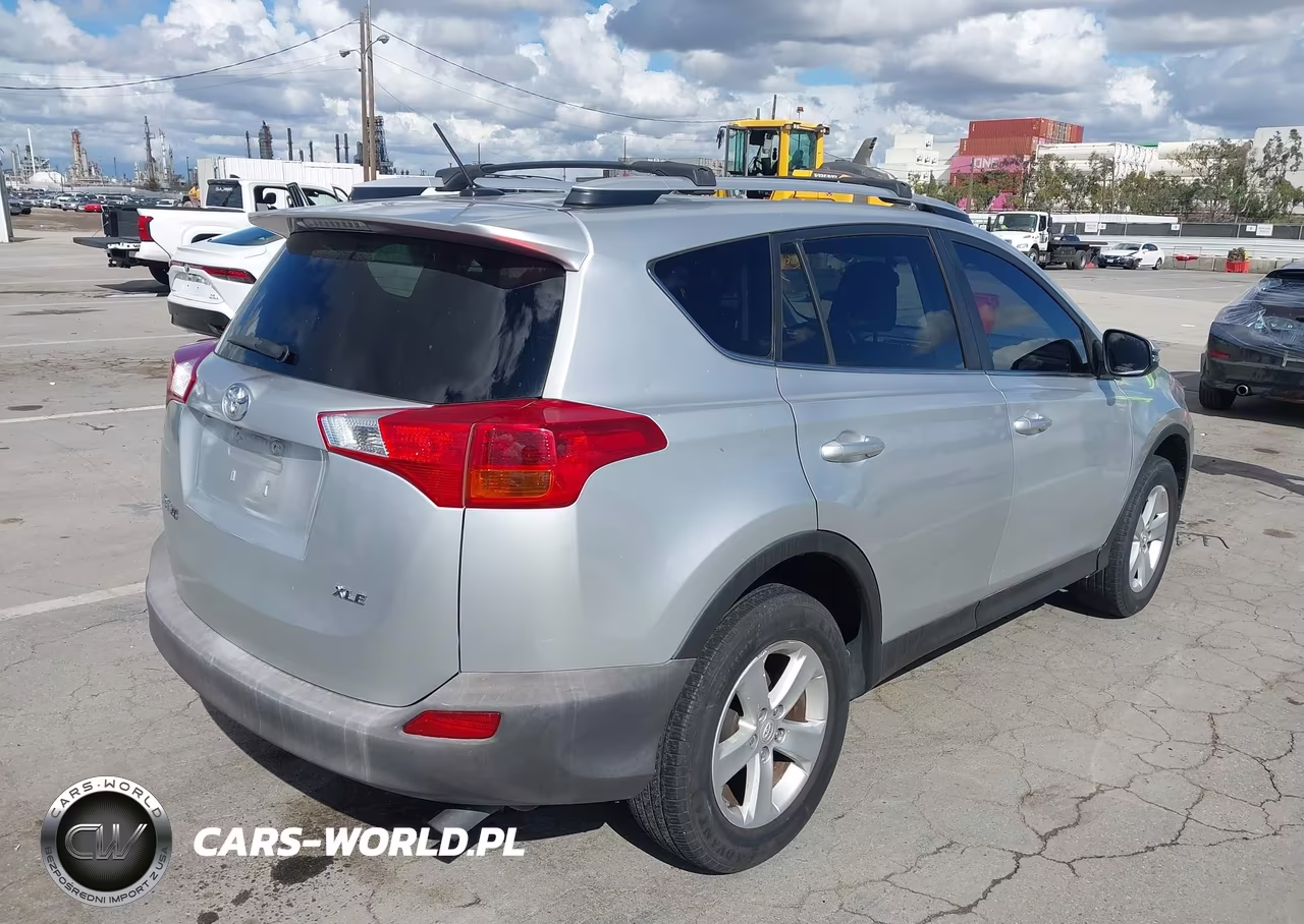 2014 Toyota Rav4 Xle VIN:JTMWFREVXEJ016094 - 4