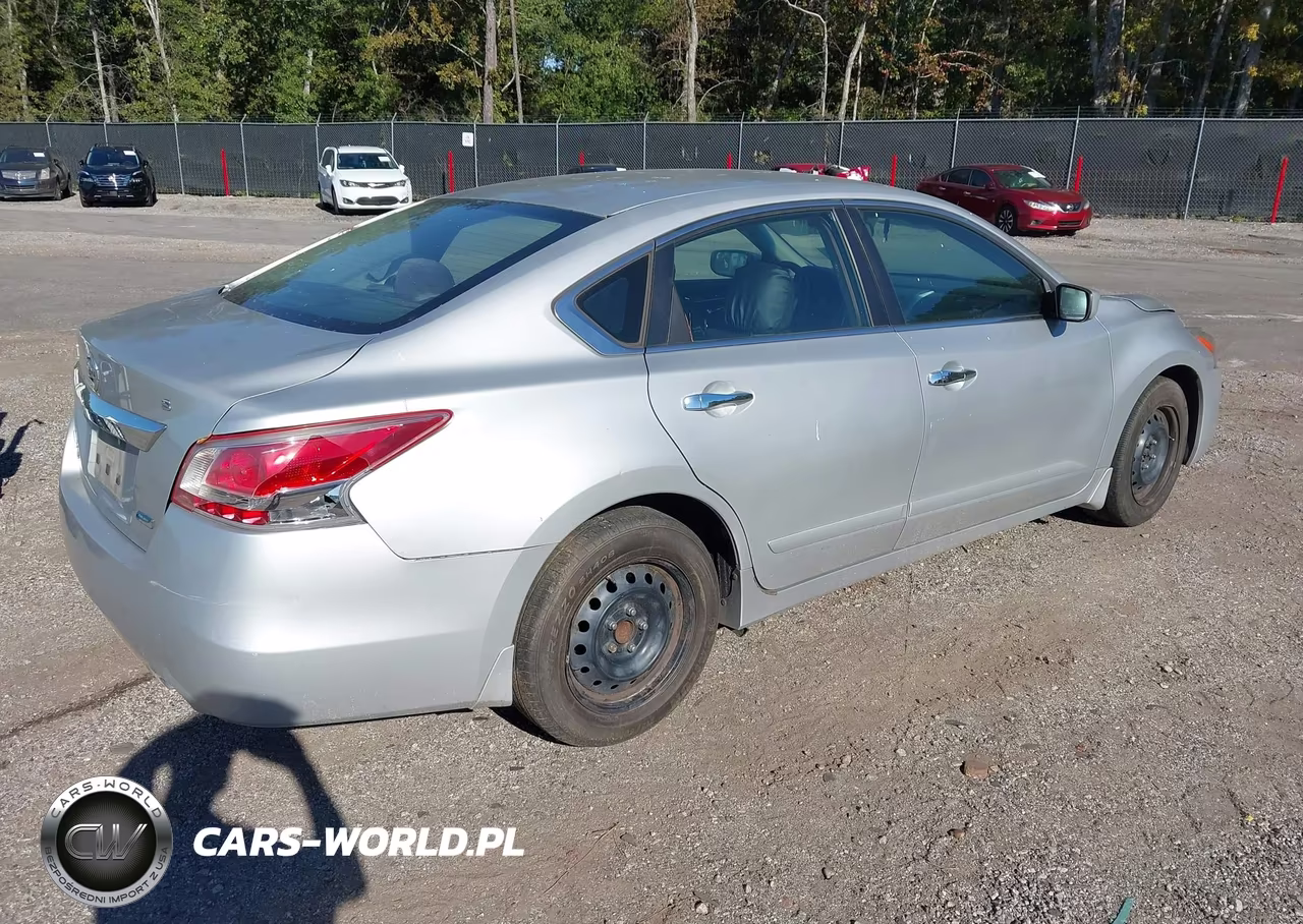 2013 Nissan Altima 2.5 S VIN:1N4AL3AP7DC912160 - 4