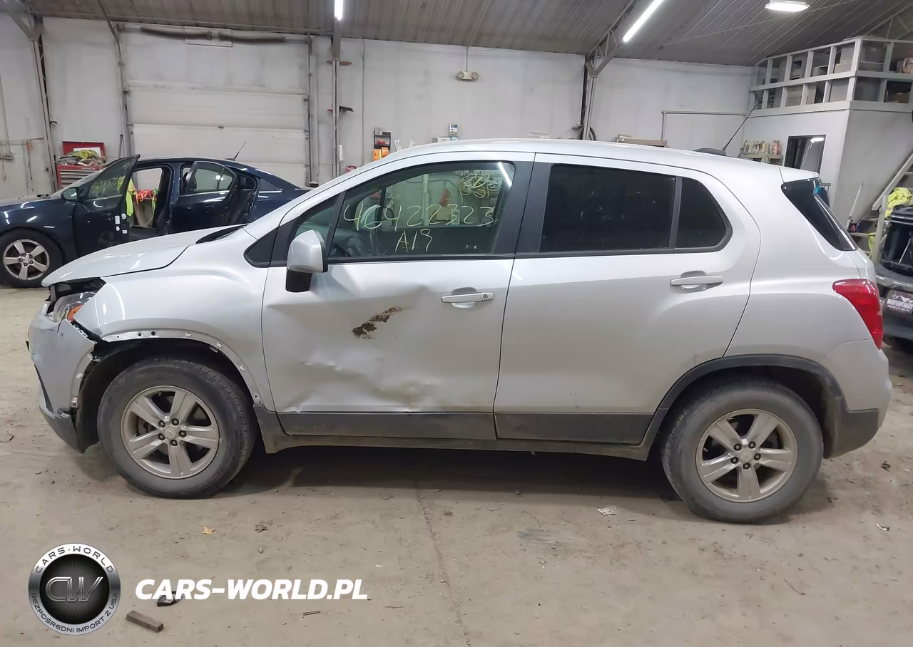 2019 Chevrolet Trax Ls VIN:3GNCJNSB1KL388391 - 14