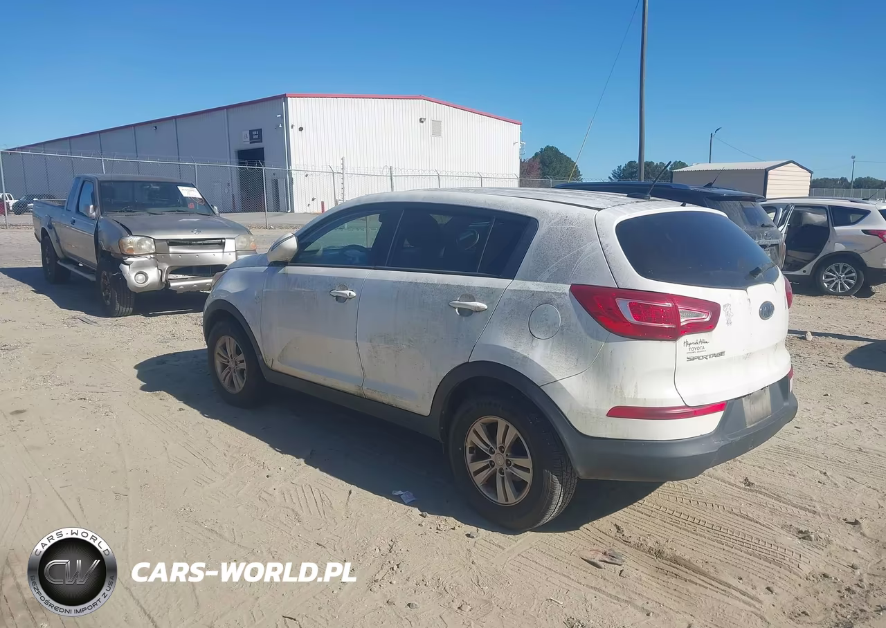 2011 Kia Sportage Lx VIN:KNDPB3A2XB7055091 - 3