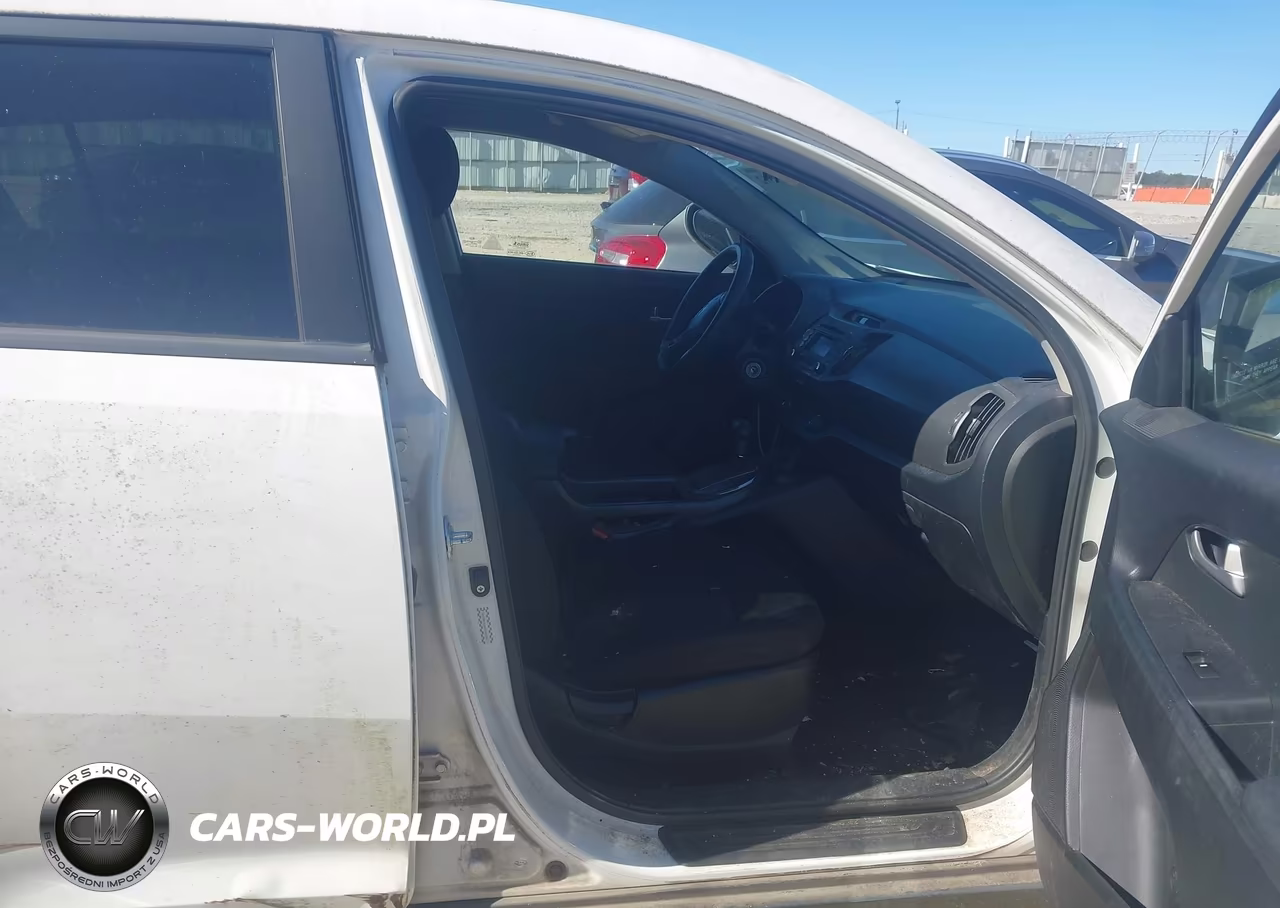 2011 Kia Sportage Lx VIN:KNDPB3A2XB7055091 - 5