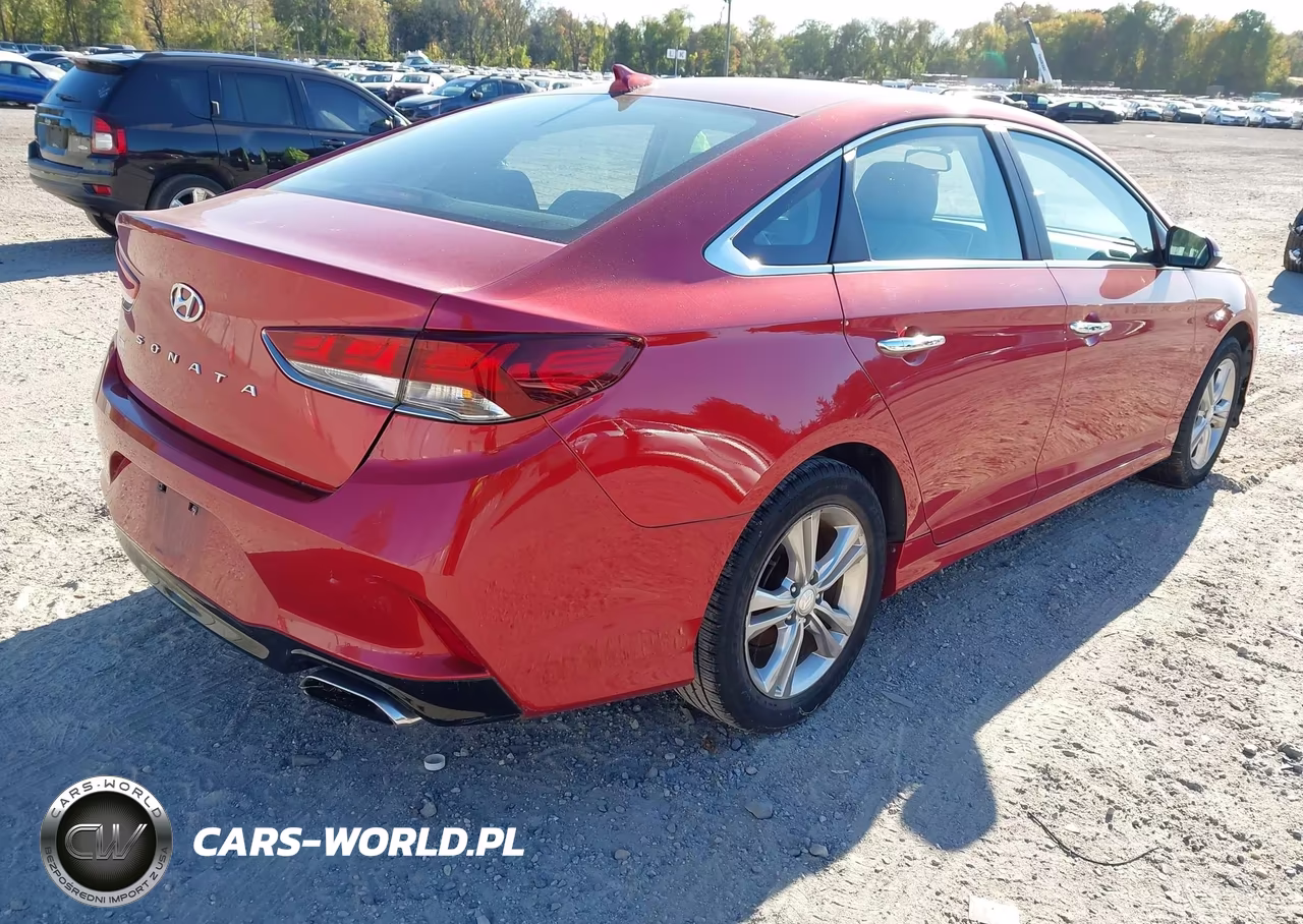 2018 Hyundai Sonata Sel VIN:5NPE34AF9JH635486 - 4