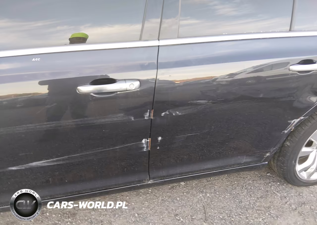 2015 Chrysler 300C Platinum VIN:2C3CCAPG7FH877297 - 20