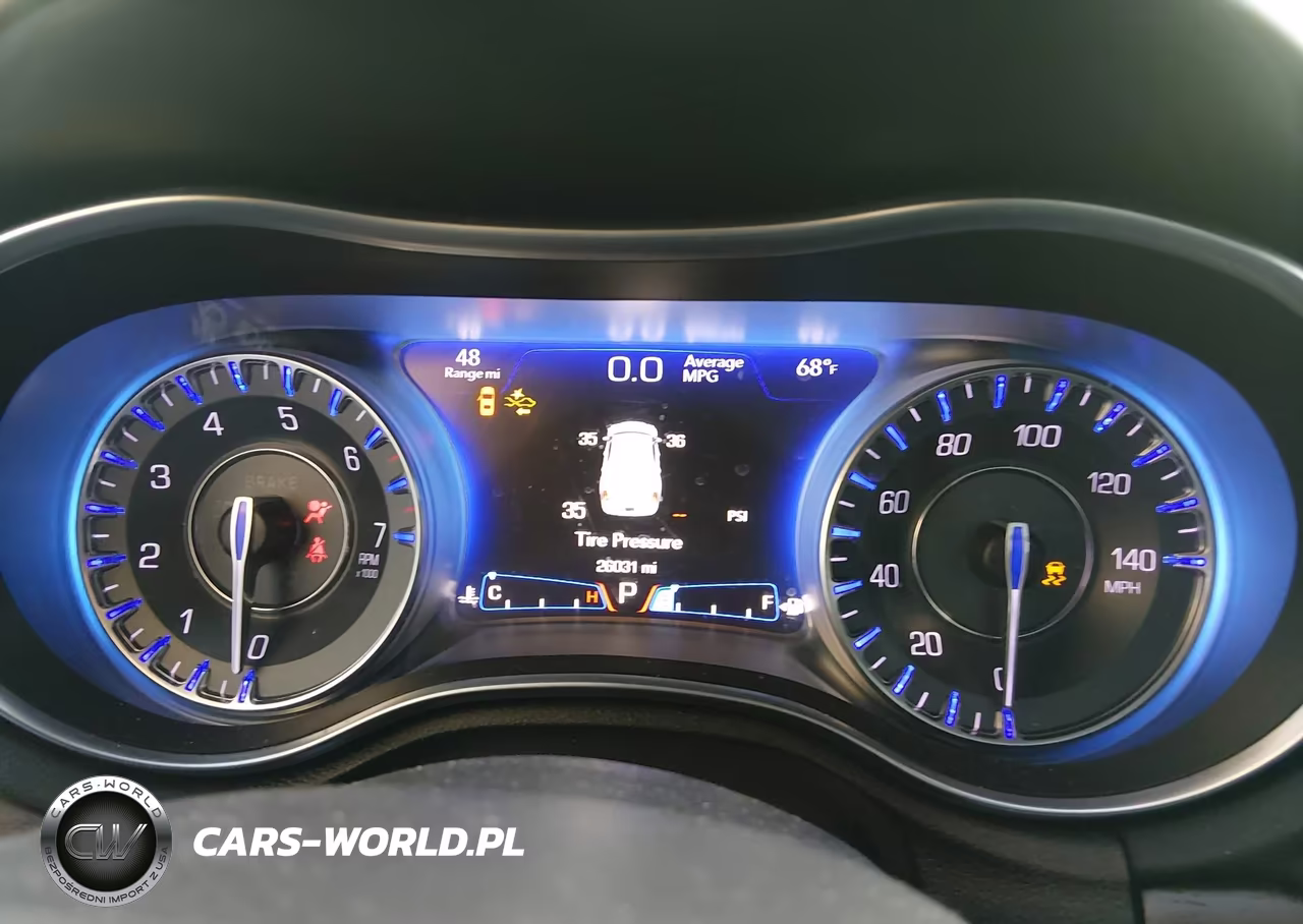 2015 Chrysler 300C Platinum VIN:2C3CCAPG7FH877297 - 7