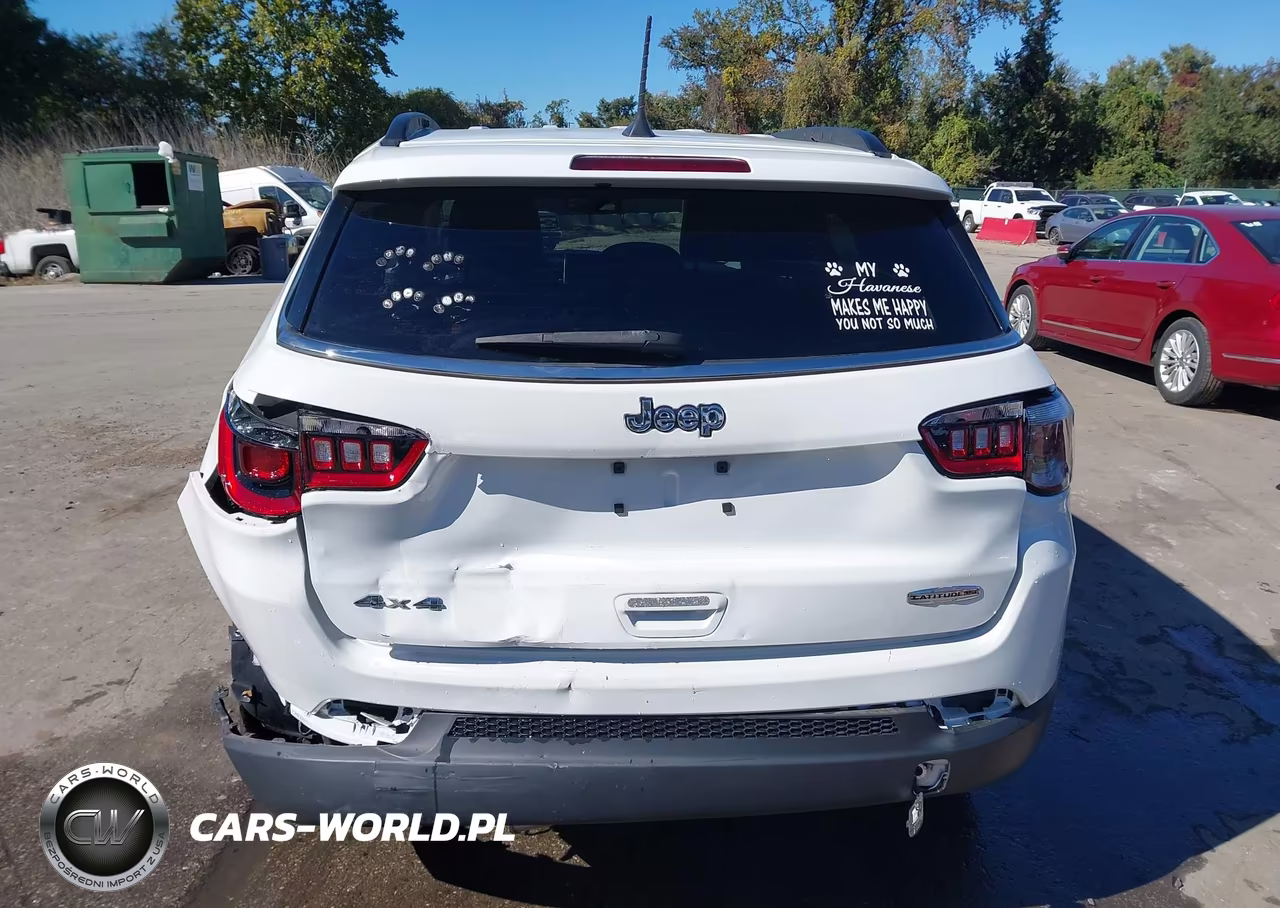 2022 Jeep Compass Latitude Lux 4X4 VIN:3C4NJDFB0NT195613 - 16