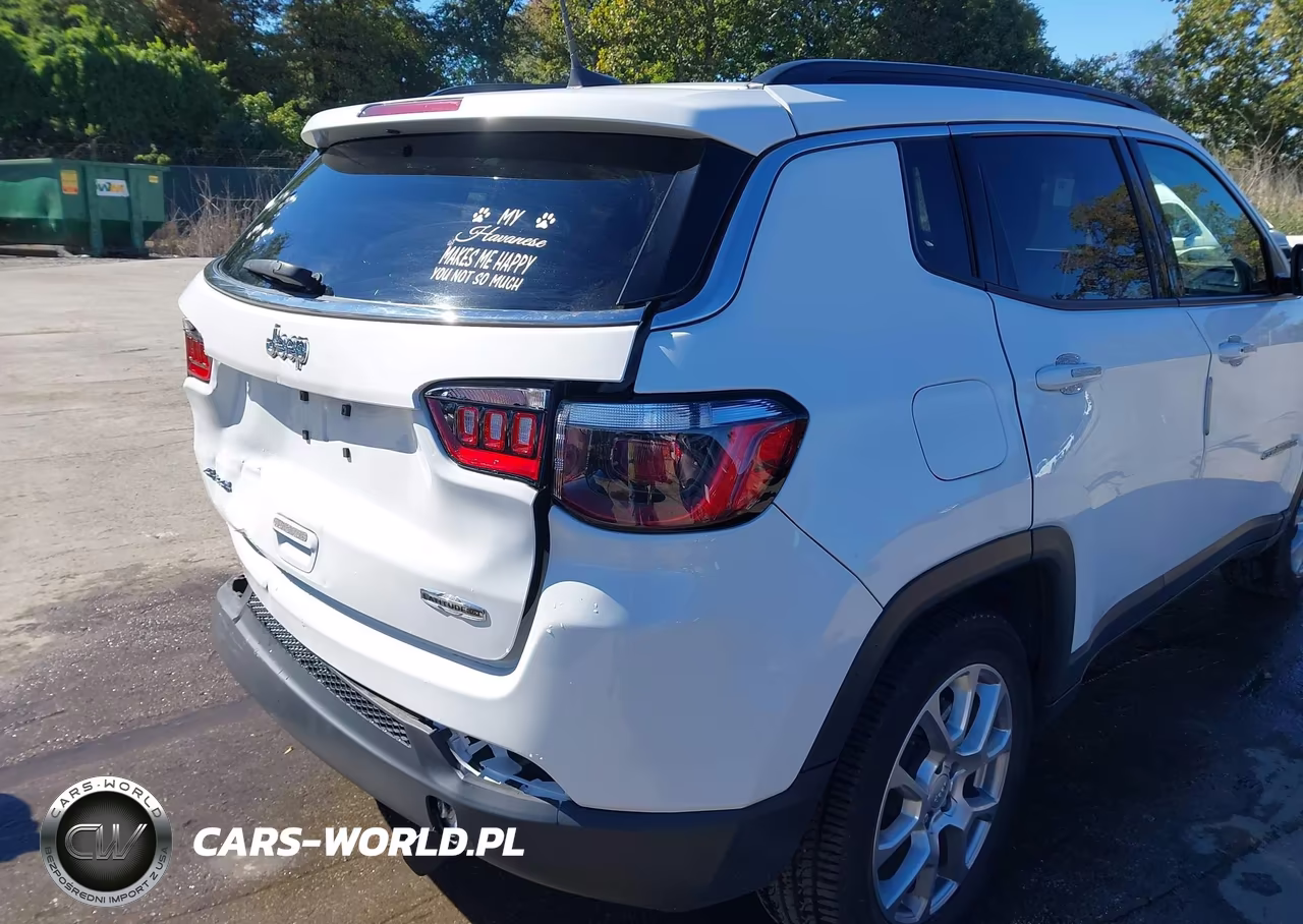 2022 Jeep Compass Latitude Lux 4X4 VIN:3C4NJDFB0NT195613 - 18
