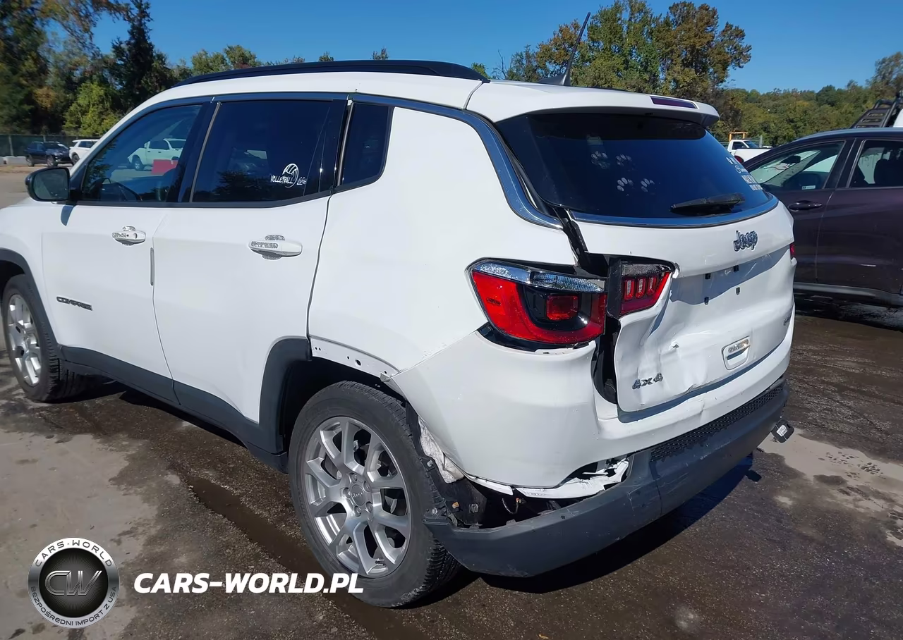 2022 Jeep Compass Latitude Lux 4X4 VIN:3C4NJDFB0NT195613 - 6