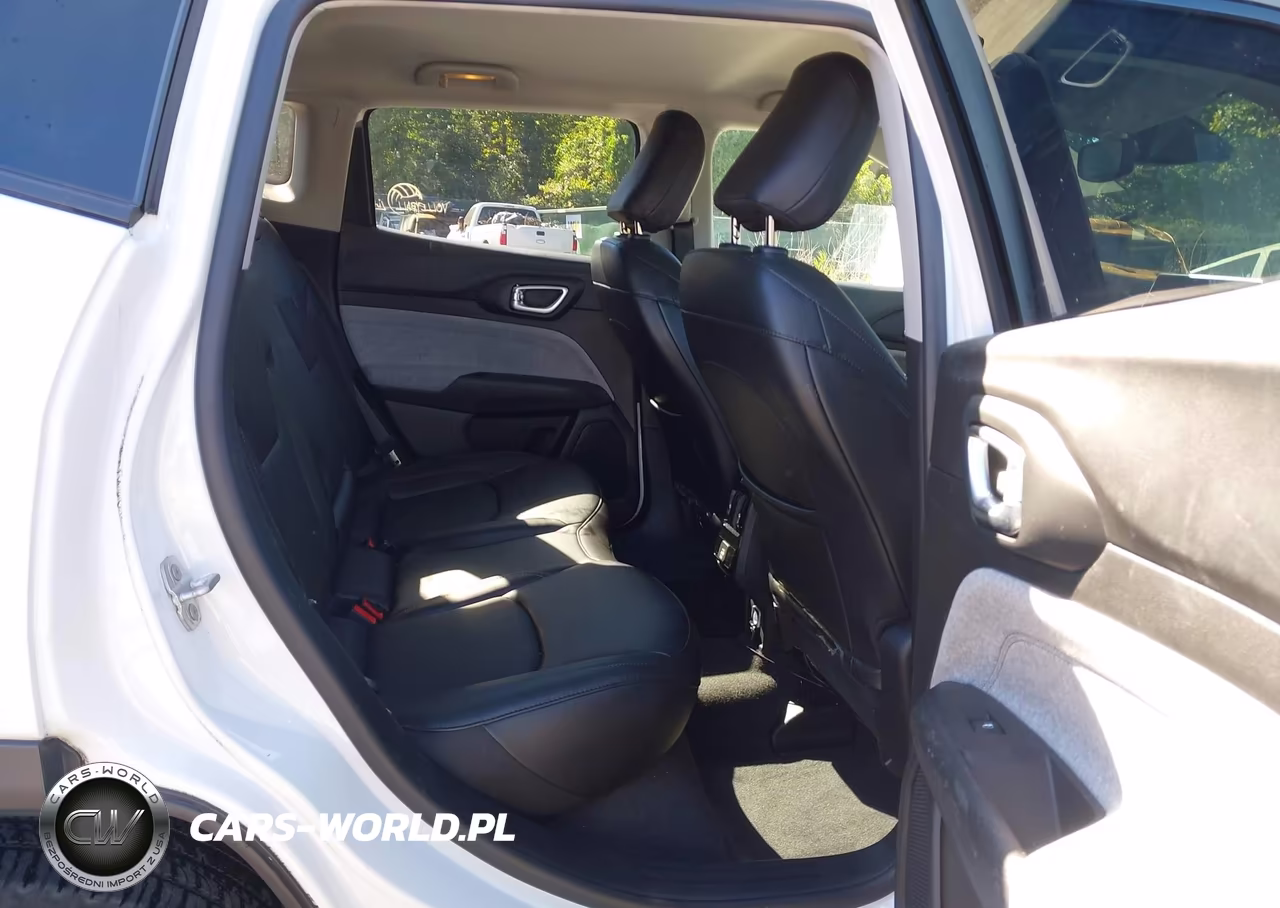 2022 Jeep Compass Latitude Lux 4X4 VIN:3C4NJDFB0NT195613 - 8