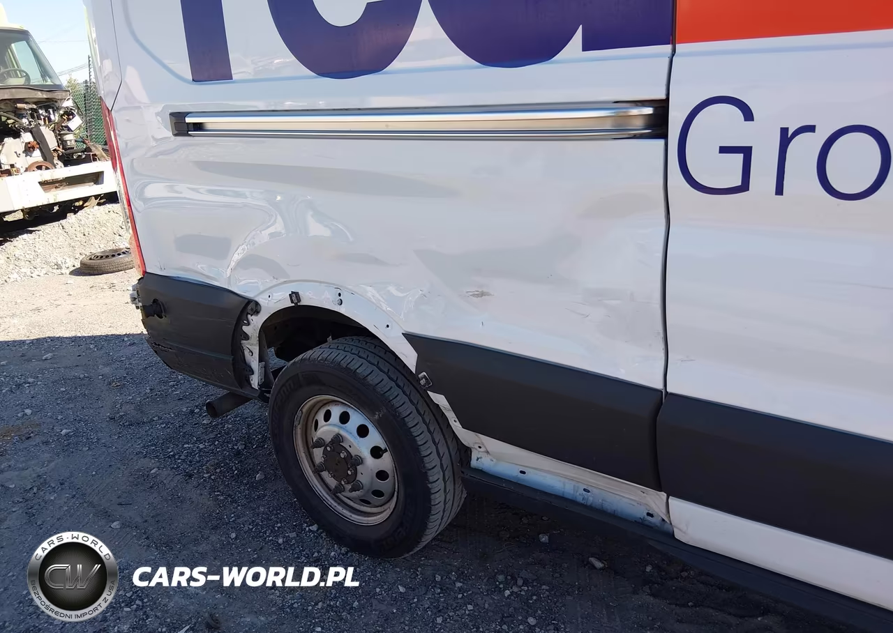 2020 Ford Transit-250 VIN:1FTBR2C88LKA38709 - 17