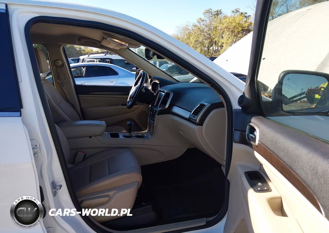2014 Jeep Grand Cherokee Laredo VIN:1C4RJEAG5EC472844 - 5