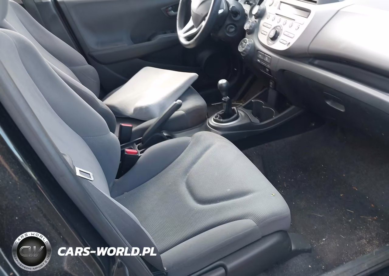 2012 Honda Fit VIN:JHMGE8G39CS002903 - 5