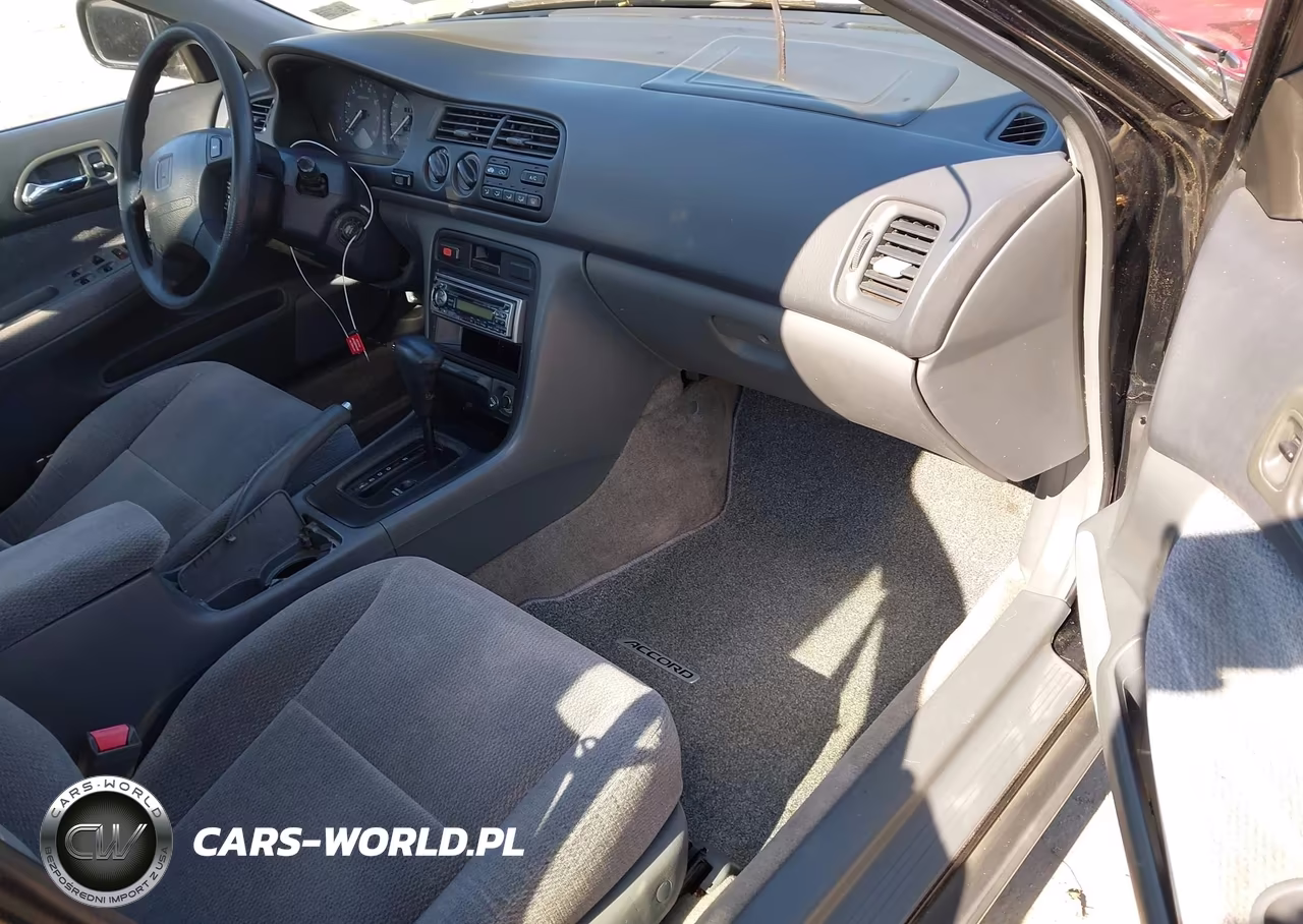 1996 Honda Accord Lx-Ex VIN:1HGCD5631TA010858 - 5