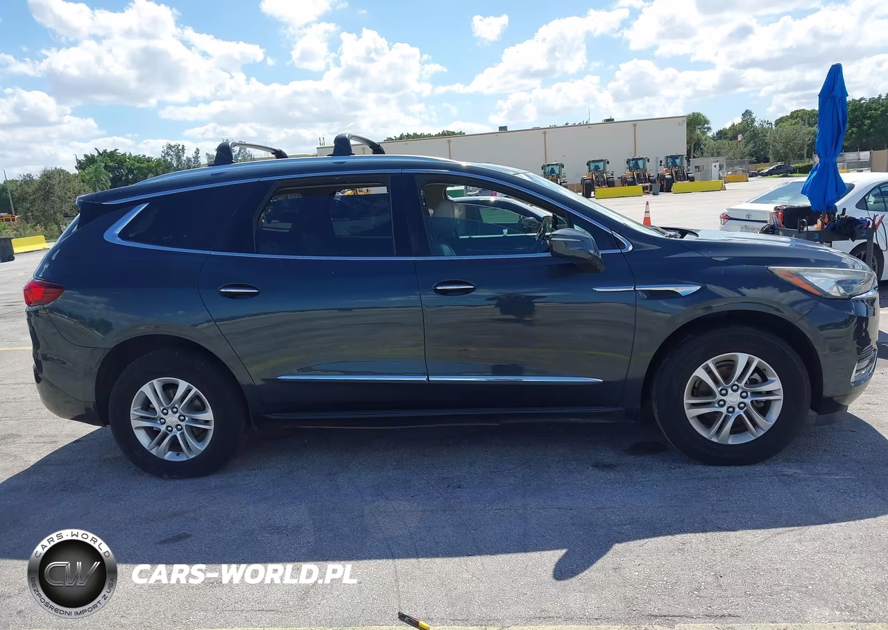 2018 Buick Enclave Essence VIN:5GAERBKW1JJ203419 - 12