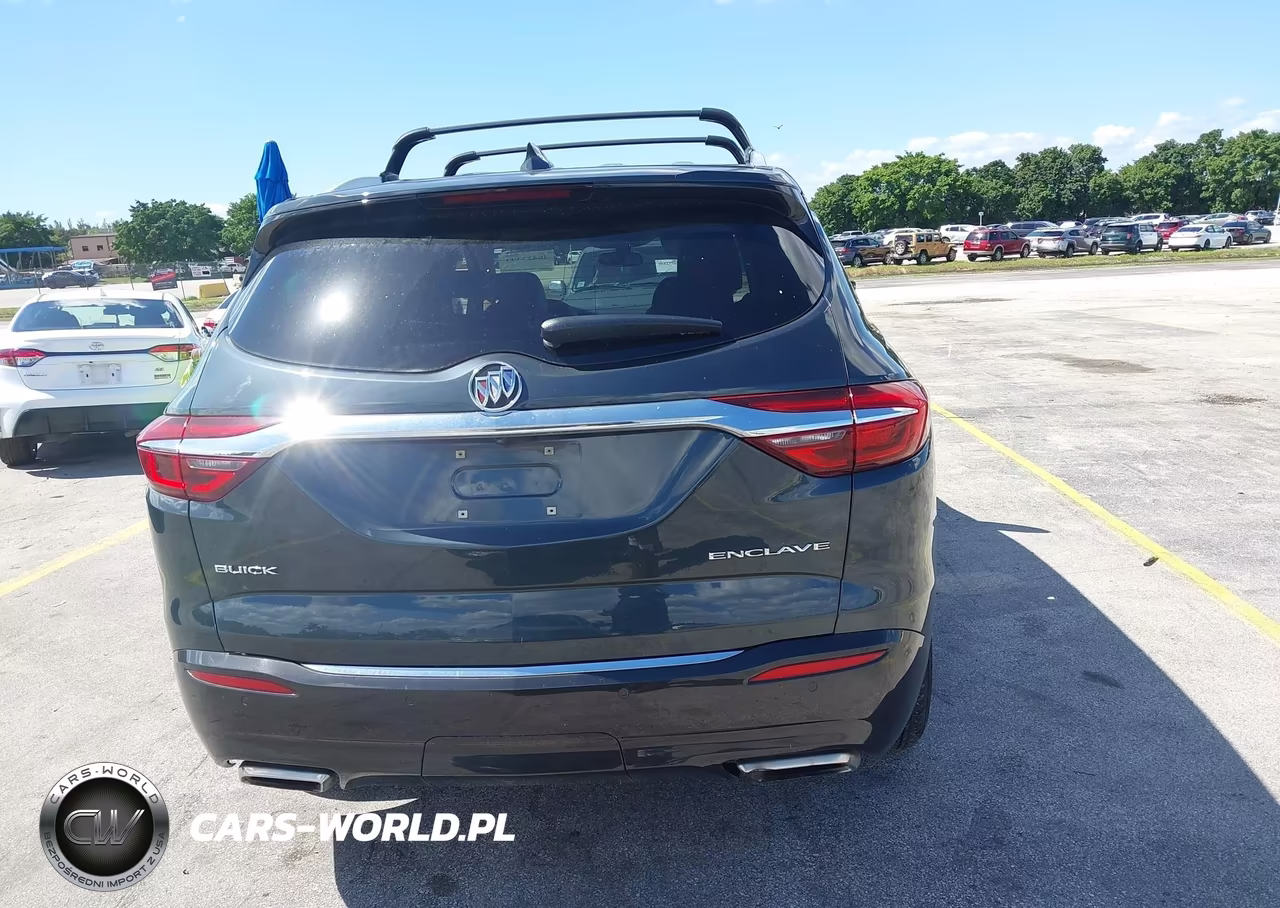 2018 Buick Enclave Essence VIN:5GAERBKW1JJ203419 - 15