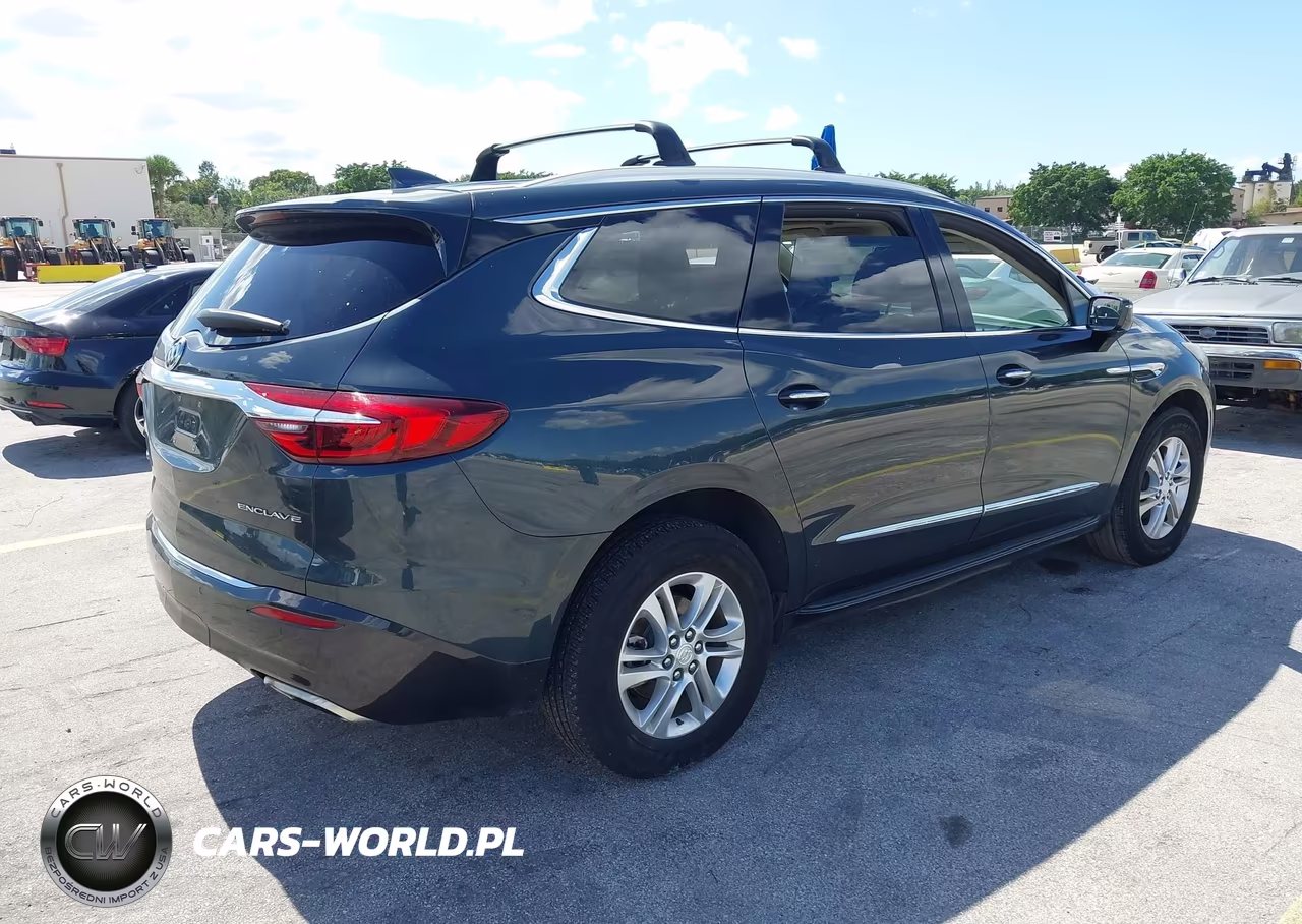 2018 Buick Enclave Essence VIN:5GAERBKW1JJ203419 - 4