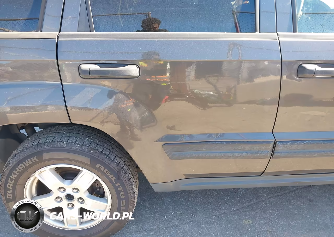 2005 Jeep Grand Cherokee Laredo VIN:1J4HR48N55C716361 - 19