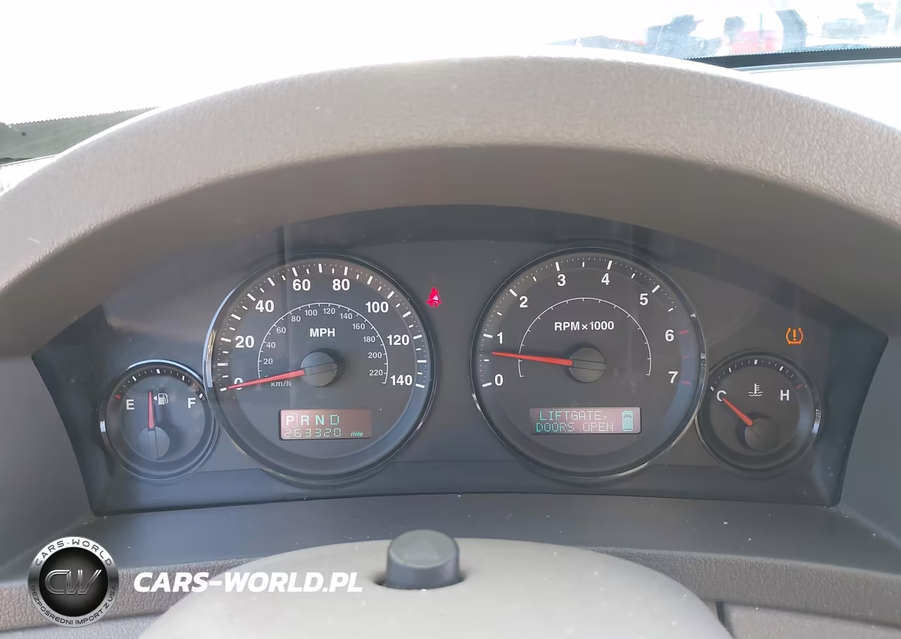 2005 Jeep Grand Cherokee Laredo VIN:1J4HR48N55C716361 - 7