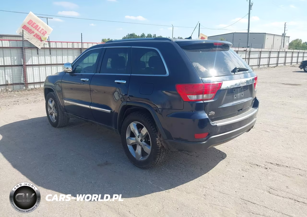 2013 Jeep Grand Cherokee Overland VIN:1C4RJECG5DC610667 - 3