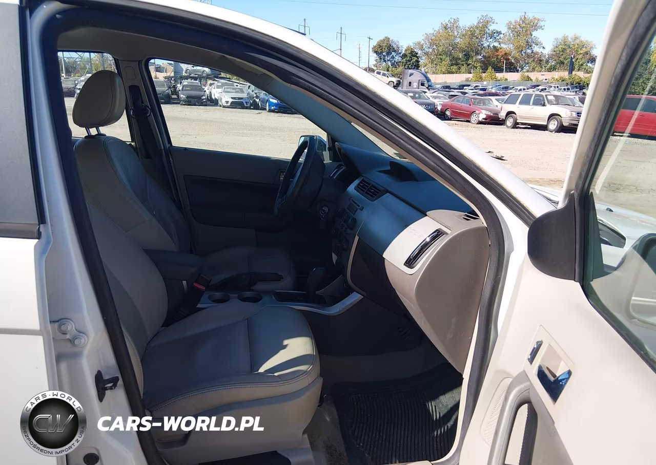 2010 Ford Focus Sel VIN:1FAHP3HN7AW141197 - 5