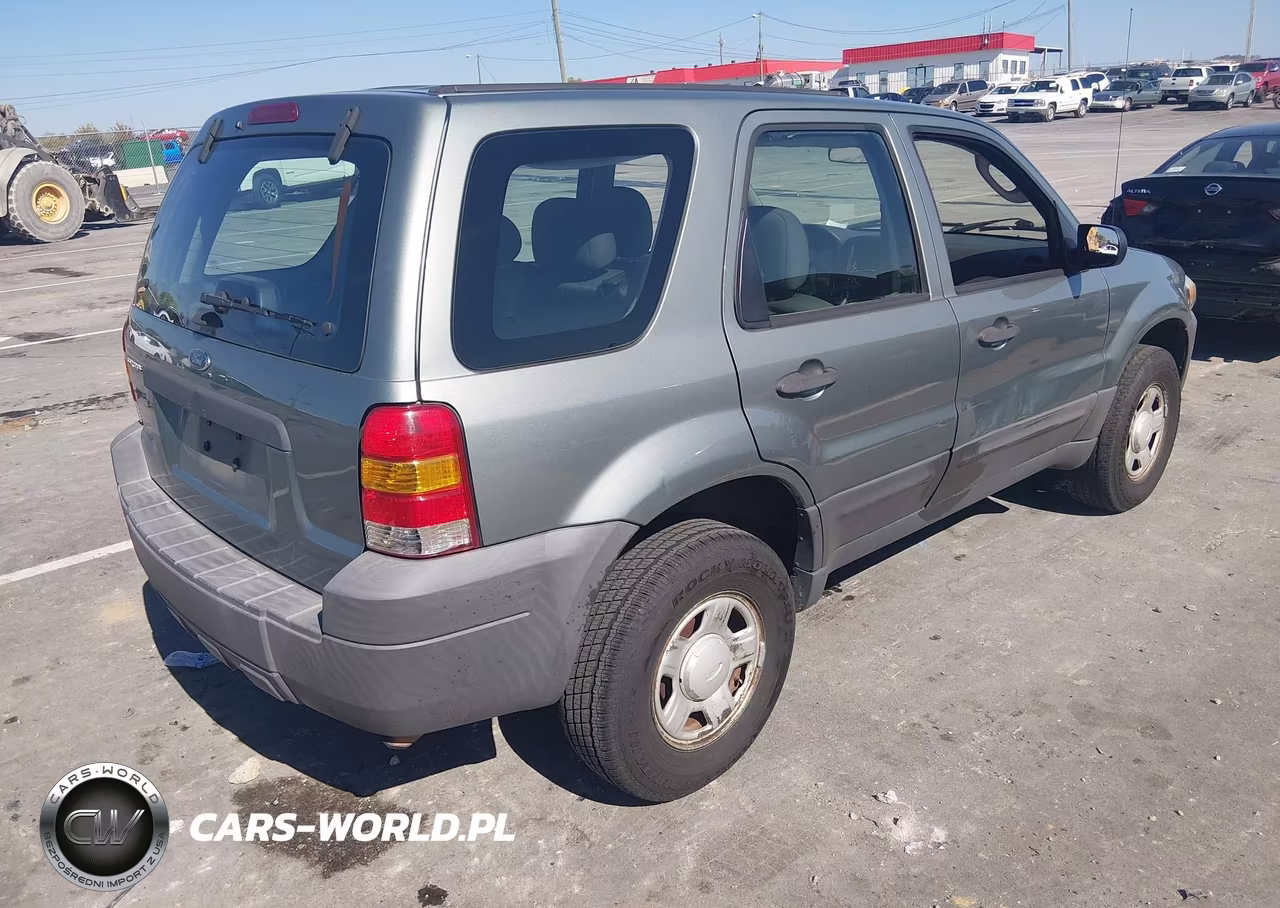 2007 Ford Escape Xls-Xls Manual VIN:1FMYU02Z27KB17883 - 4