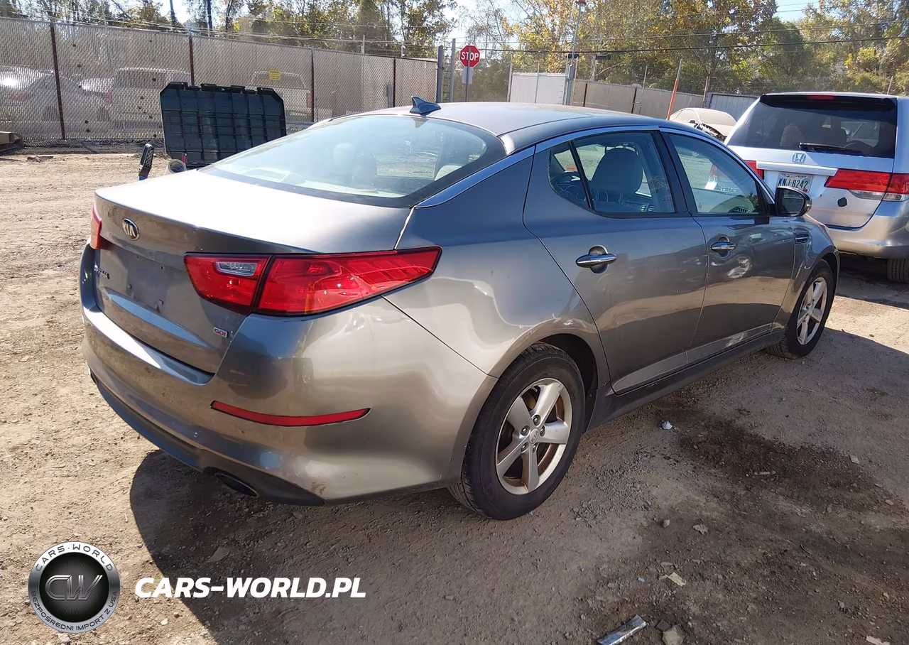 2015 Kia Optima Lx VIN:5XXGM4A70FG501922 - 4