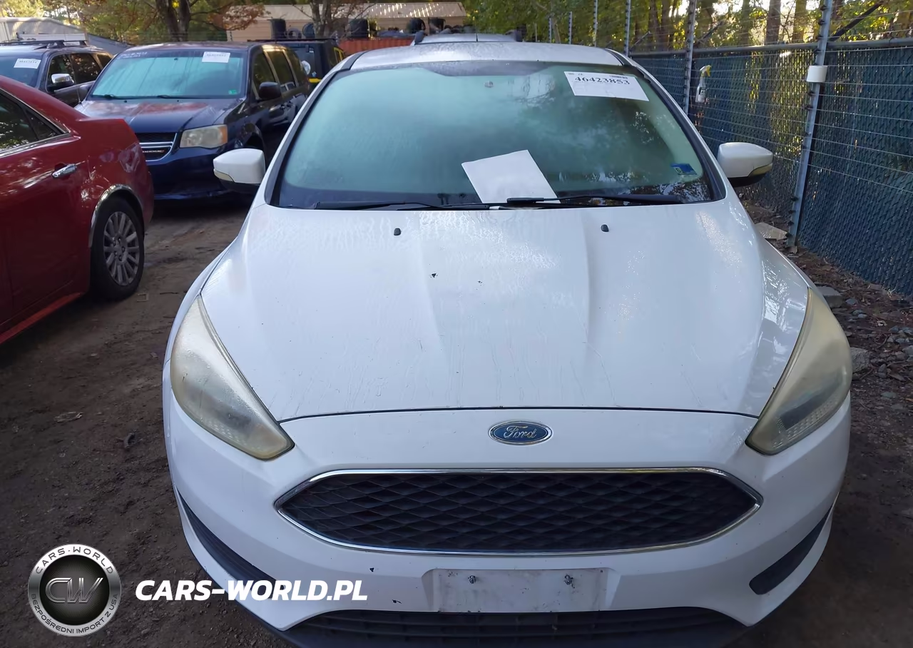 2017 Ford Focus Se VIN:1FADP3K24HL215877 - 6