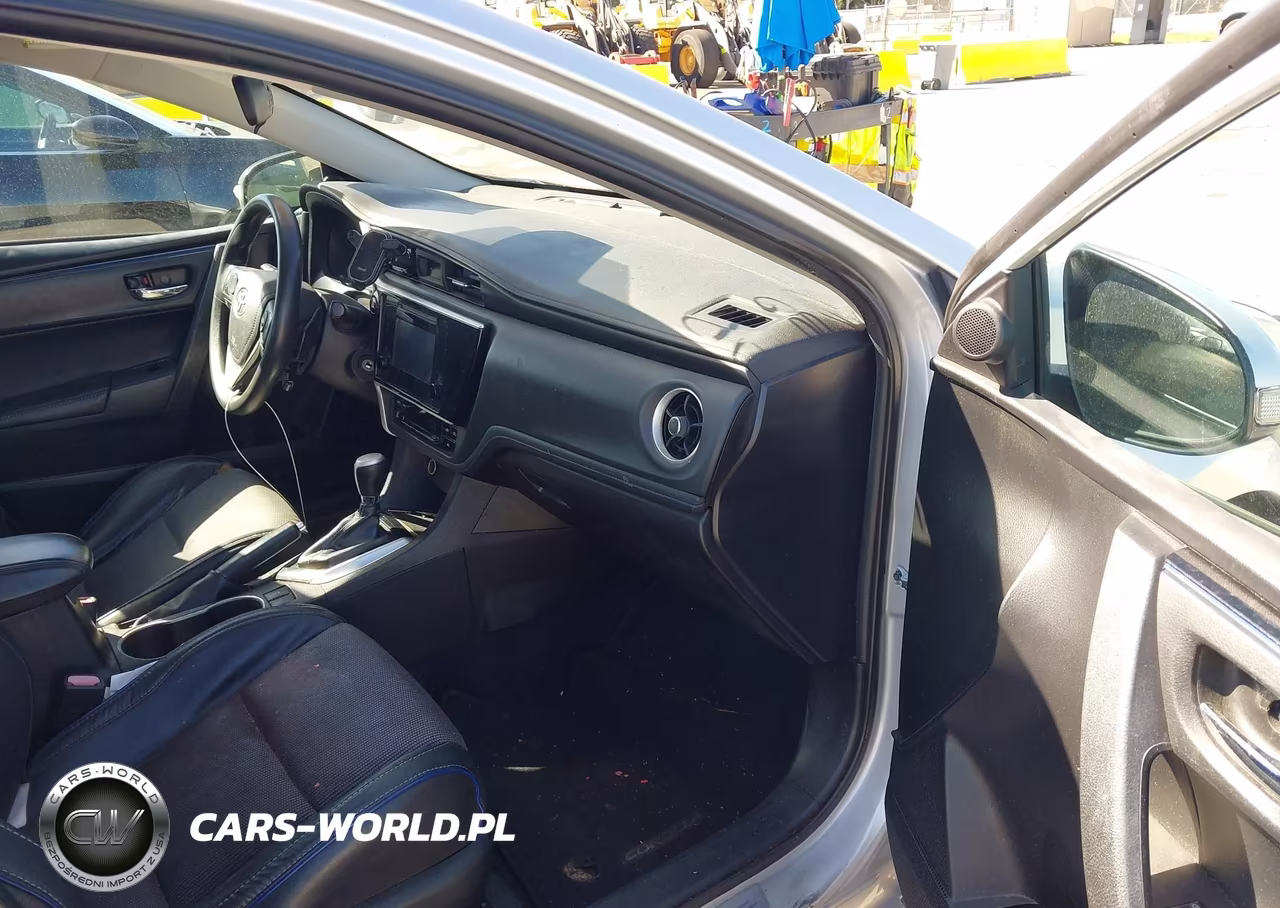 2018 Toyota Corolla Se VIN:5YFBURHE1JP800489 - 5