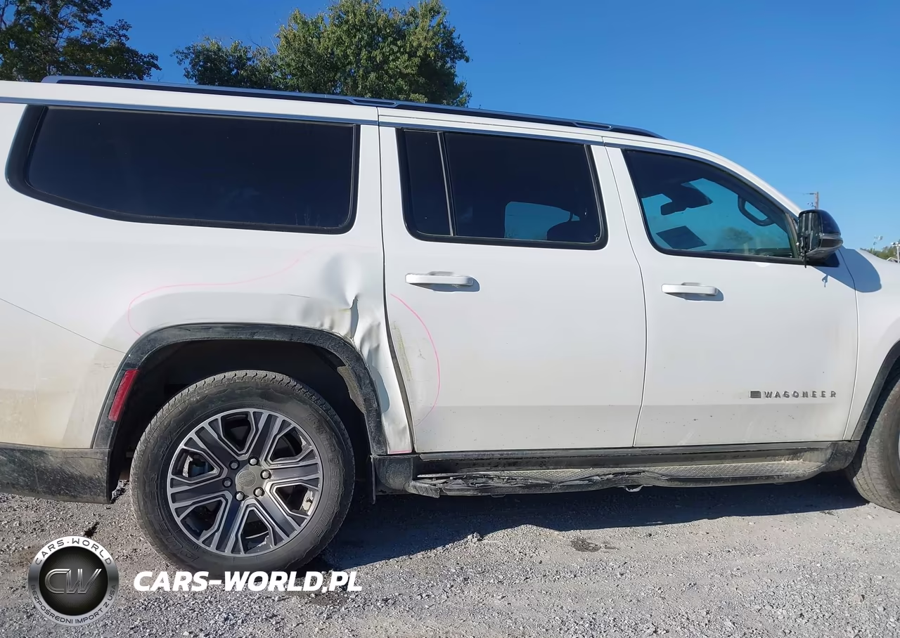 2025 Jeep Wagoneer L Series Ii 4X4 VIN:1C4SJSBP7SS530663 - 17