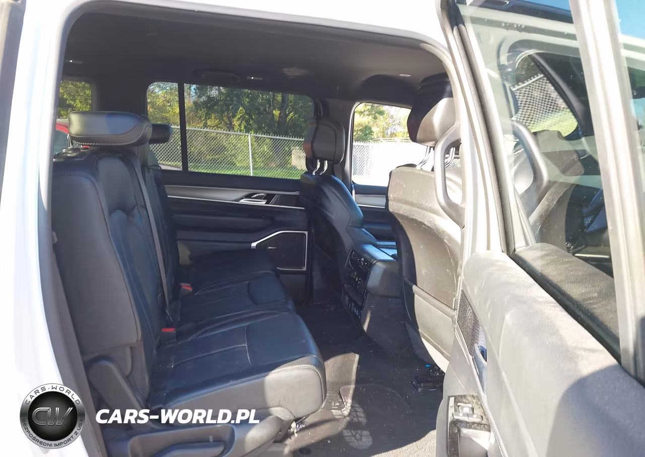 2025 Jeep Wagoneer L Series Ii 4X4 VIN:1C4SJSBP7SS530663 - 8