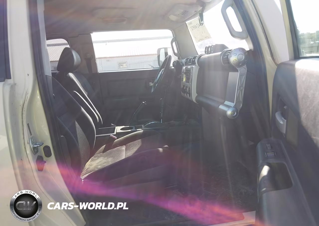 2008 Toyota Fj Cruiser VIN:JTEBU11F48K030457 - 5