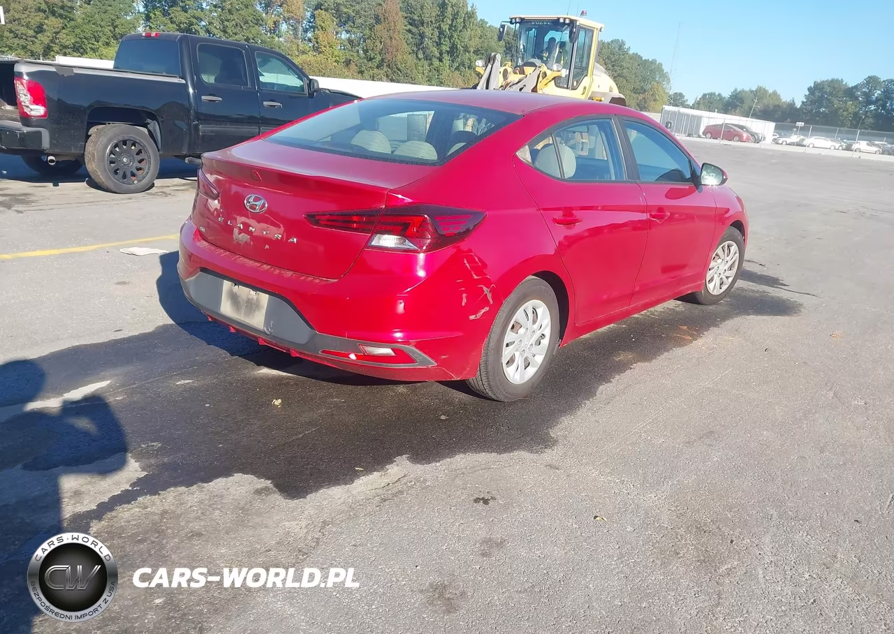 2019 Hyundai Elantra Se VIN:5NPD74LF7KH441621 - 4